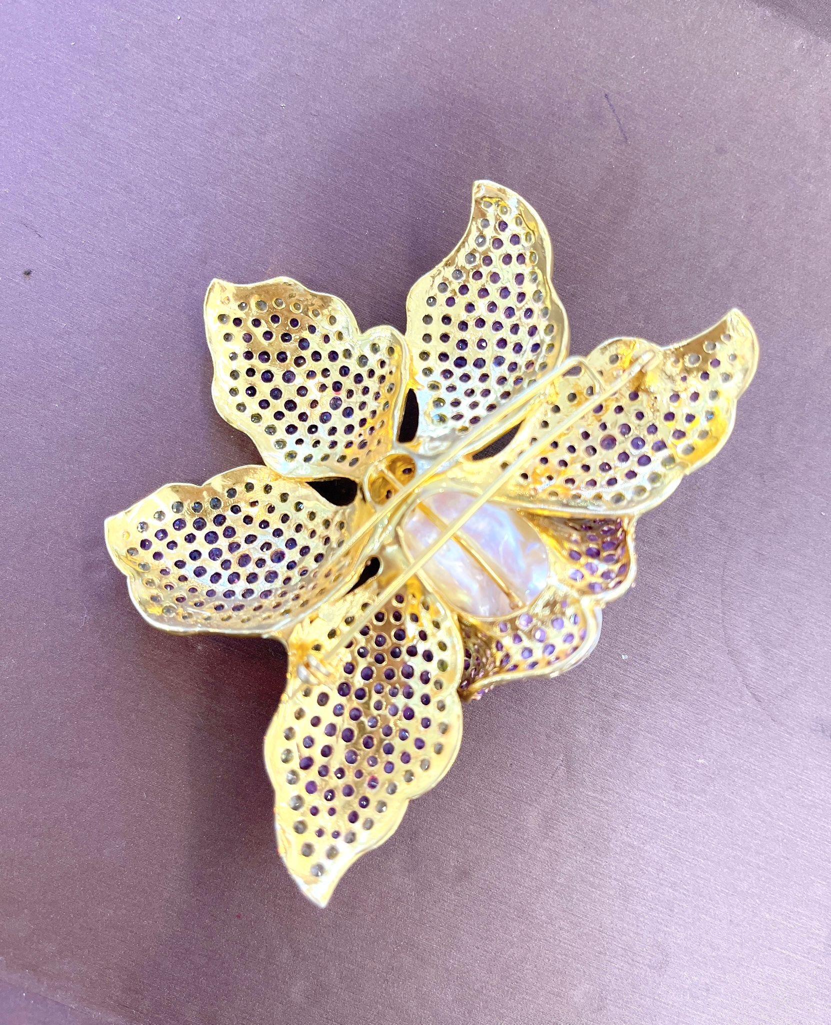 Brilliant Cut Bochic “Orient” Amethyst & Pearl Large Brooch, Pendant Set In 18K Gold & Silver For Sale