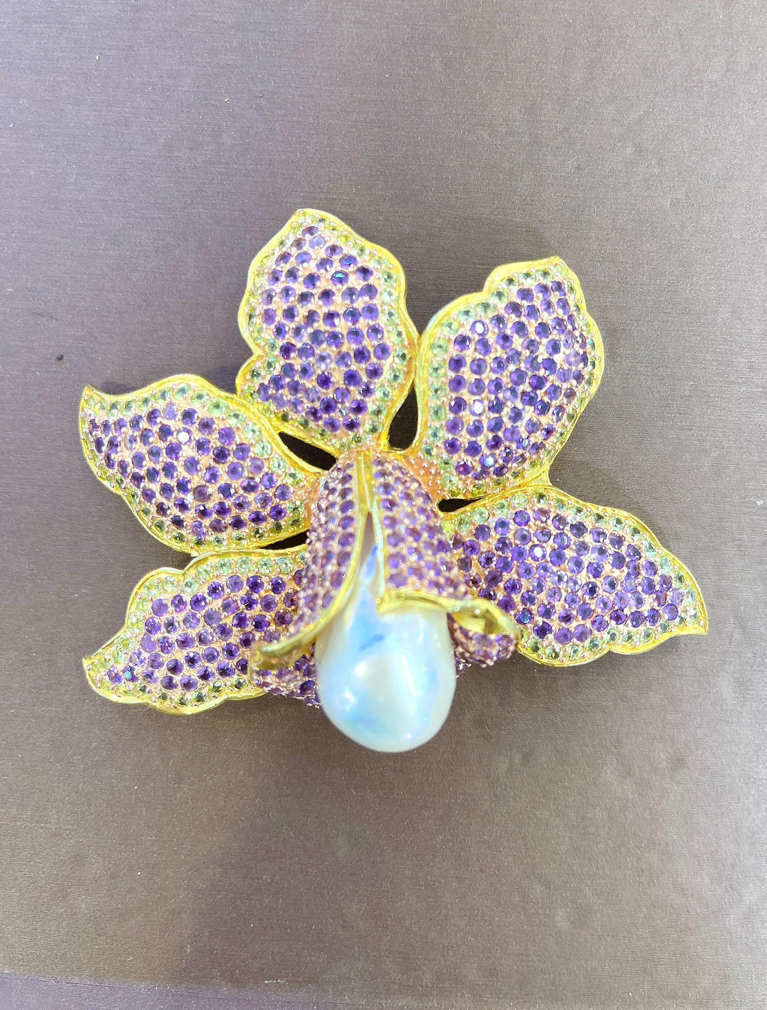 Women's Bochic “Orient” Amethyst & Pearl Large Brooch, Pendant Set In 18K Gold & Silver For Sale