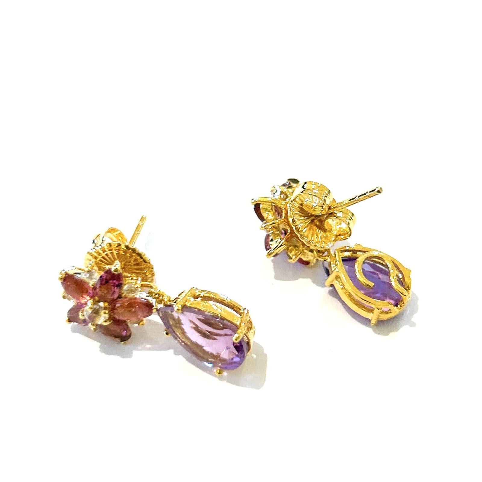 Bochic “Orient” Amethyst & Rose Rodorite Earrings Set In 18K Gold & Silver In New Condition For Sale In New York, NY
