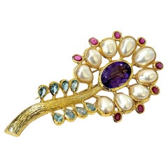 Bochic Orient Brosche aus 18 Karat Gold und Silber mit Amethyst, Topas, Perle und Rubin 