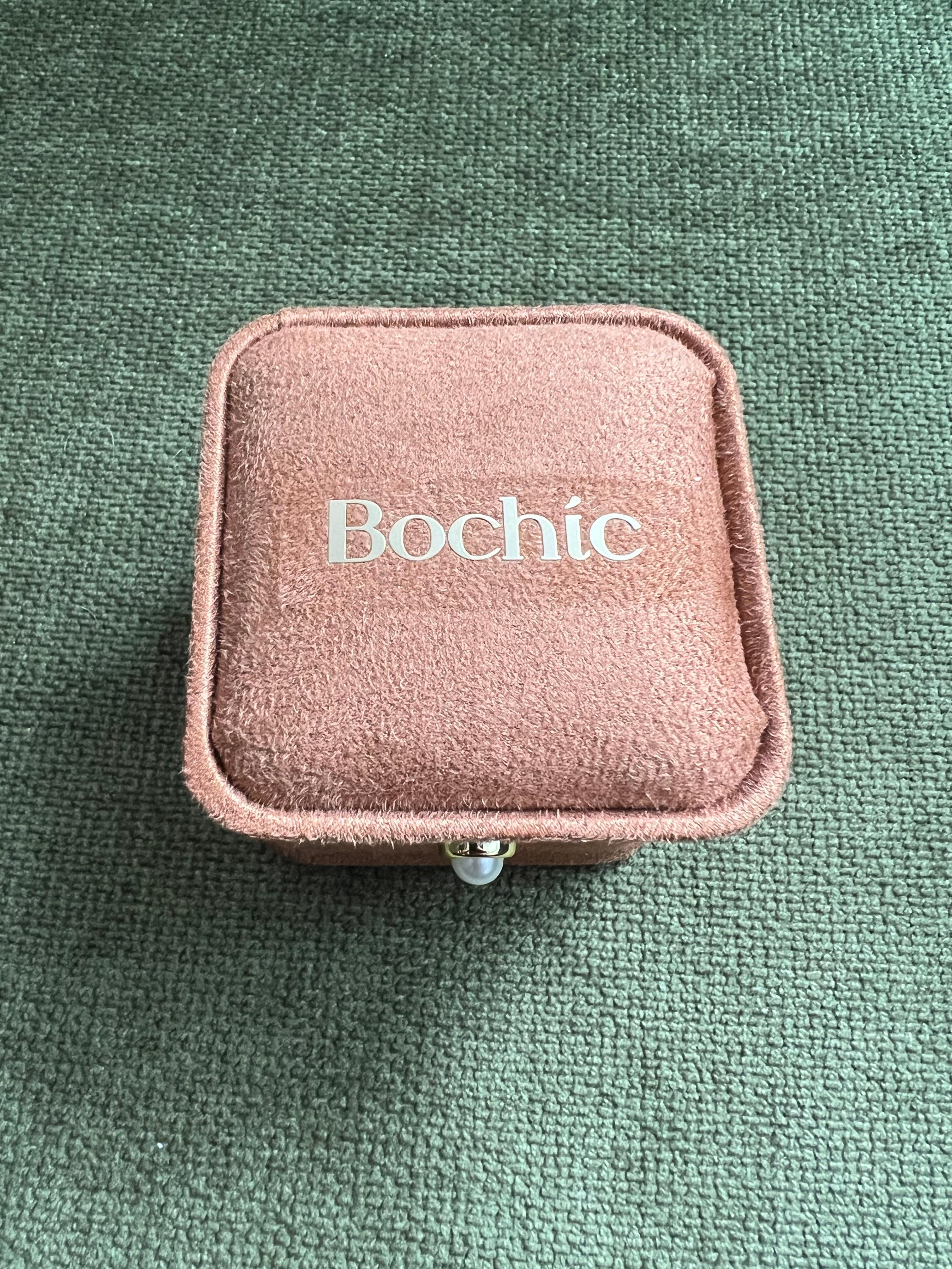 Bochic “Orient Antic” Curated Antique Ring From Burma 18k Solid Gold & Ruby 4