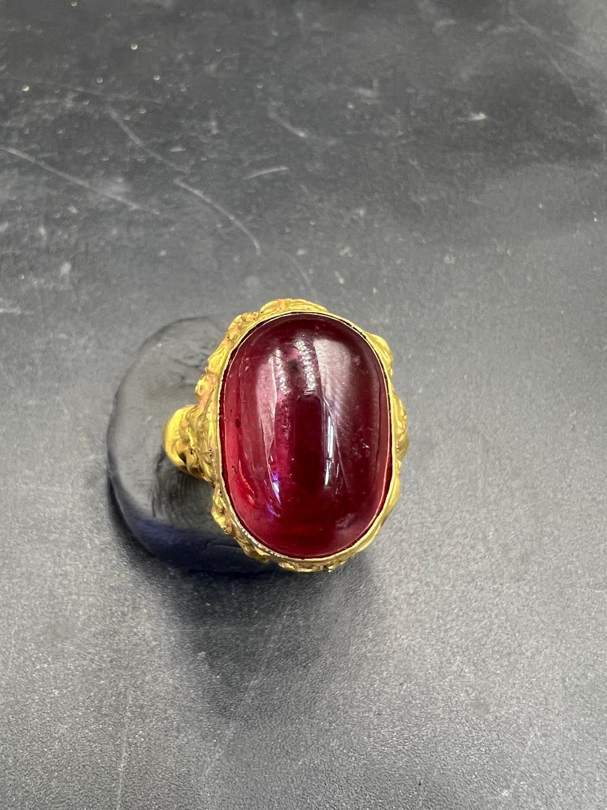 Bochic Orient Antic Curated antiken Ring aus Birma 18k Solid Gold & Rubin im Angebot 4