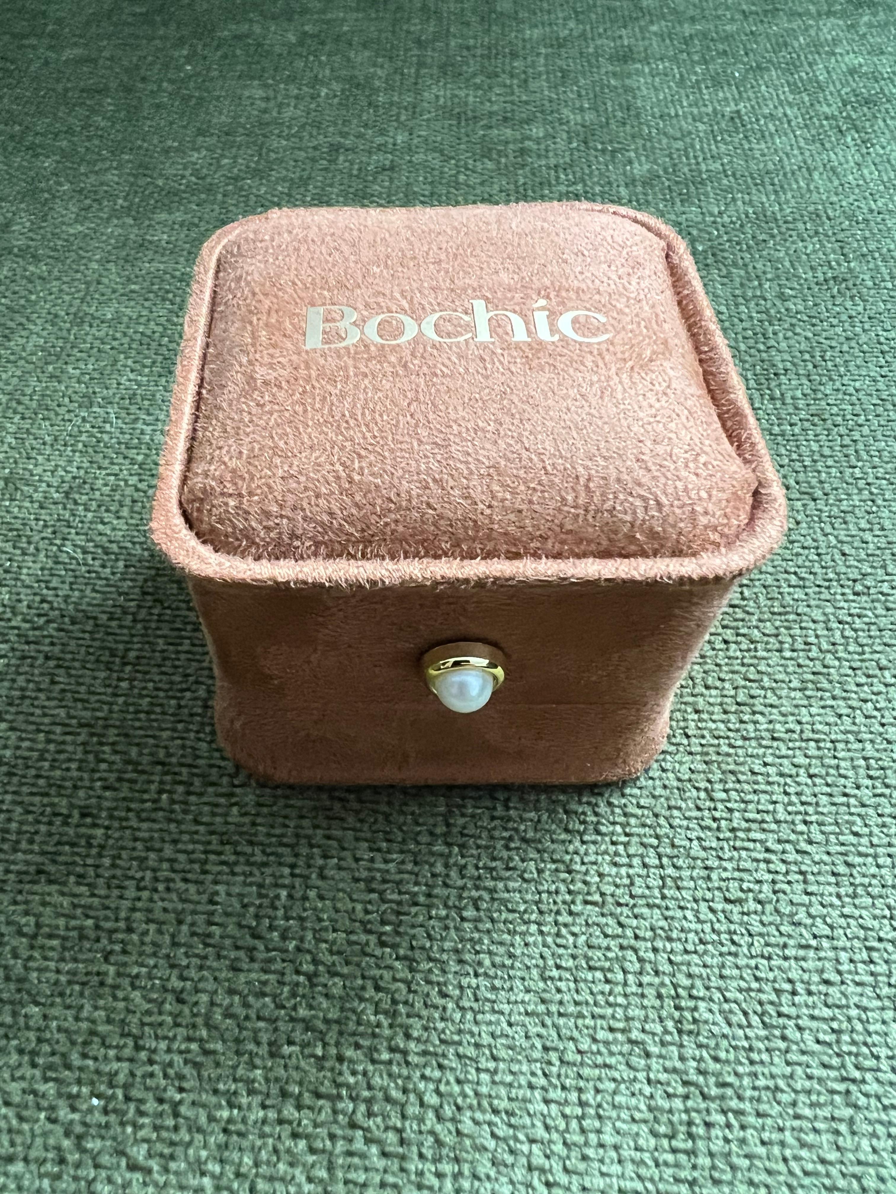 Bochic “Orient Antic” Curated Antique Ring From Burma 18k Solid Gold & Ruby 5