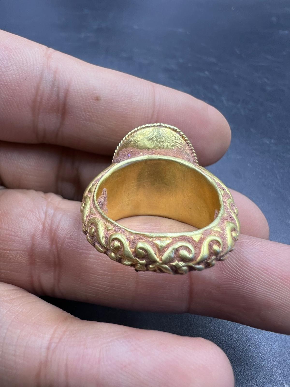 Women's or Men's Bochic “Orient Antic” Curated Antique Ring From Burma 18k Solid Gold & Ruby For Sale
