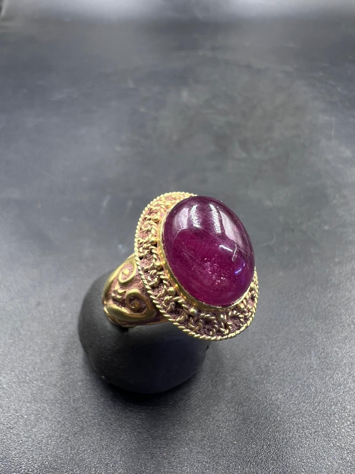 Bochic “Orient Antic” Curated Antique Ring From Burma 18k Solid Gold & Ruby For Sale 1