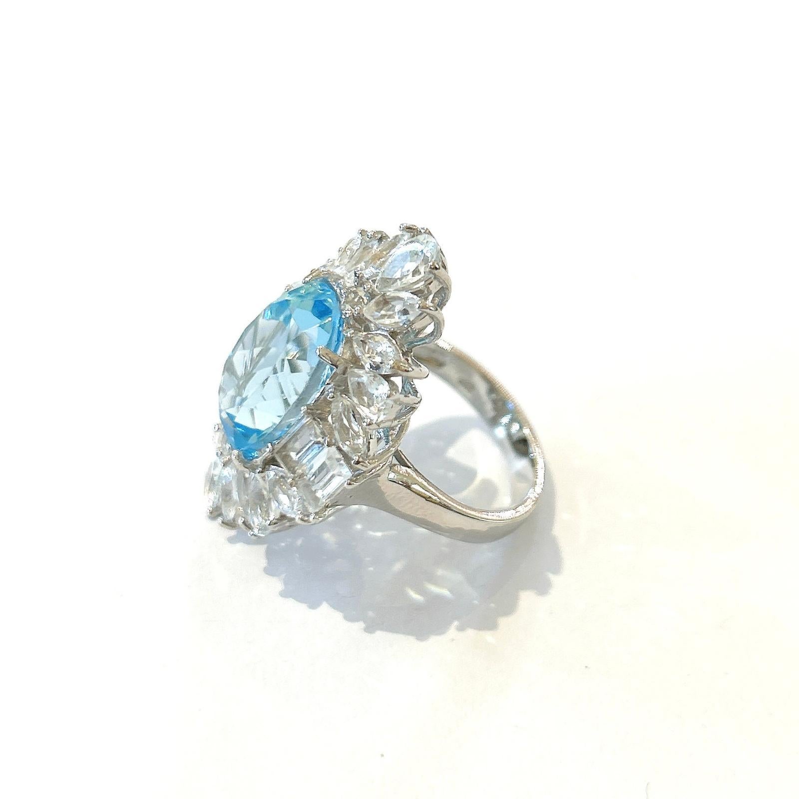 Women's or Men's Bochic “Orient” Art Deco Blue Topaz & White Topaz Set 18K Gold&Silver For Sale