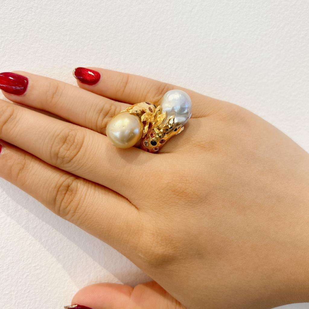 Brilliant Cut Bochic “Orient” Baroque Pearl & Multi Sapphires Ring Set In 18K Gold & Silver For Sale