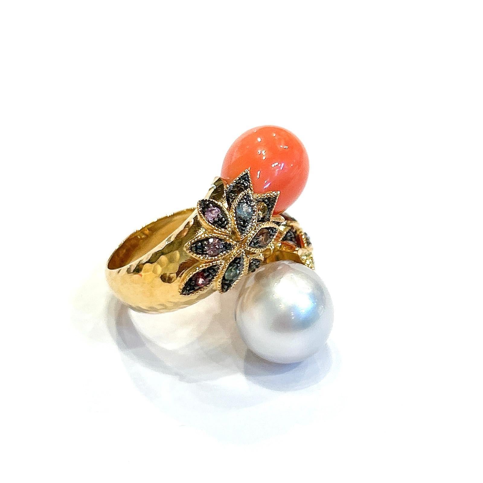 Brilliant Cut Bochic “Orient” Baroque Pearl & Multi Sapphires Ring Set In 18K Gold & Silver For Sale