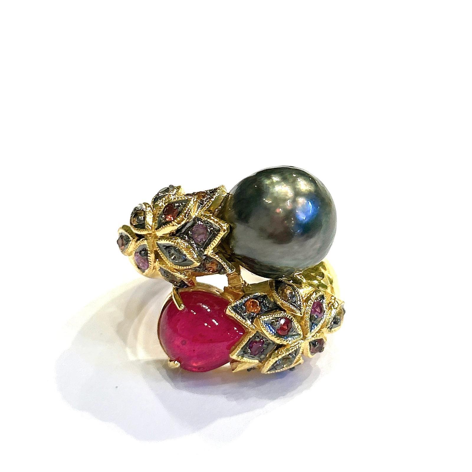 Bochic “Orient” Black Pearl & Ruby Ring Set In 18K Yellow Gold & Silver For Sale 6