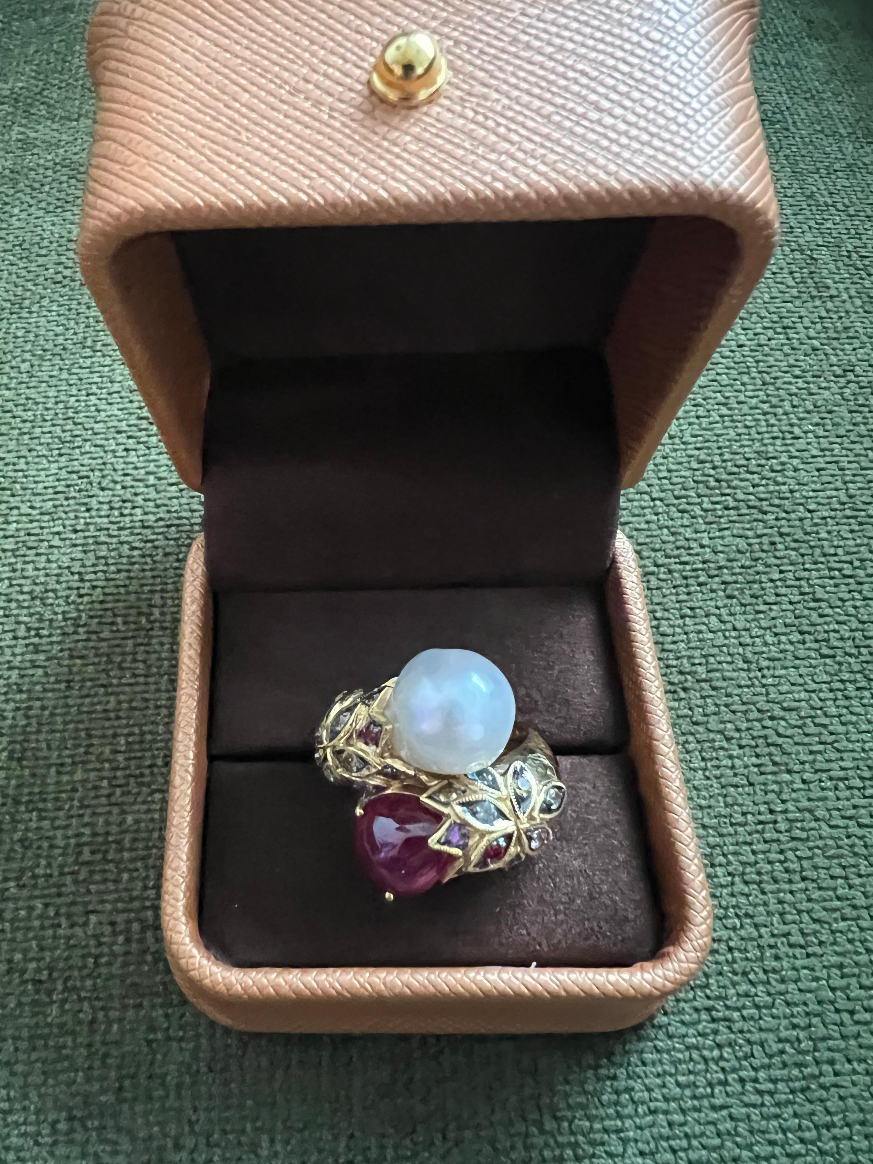 Bochic “Orient” Black Pearl & Ruby Ring Set In 18K Yellow Gold & Silver For Sale 2