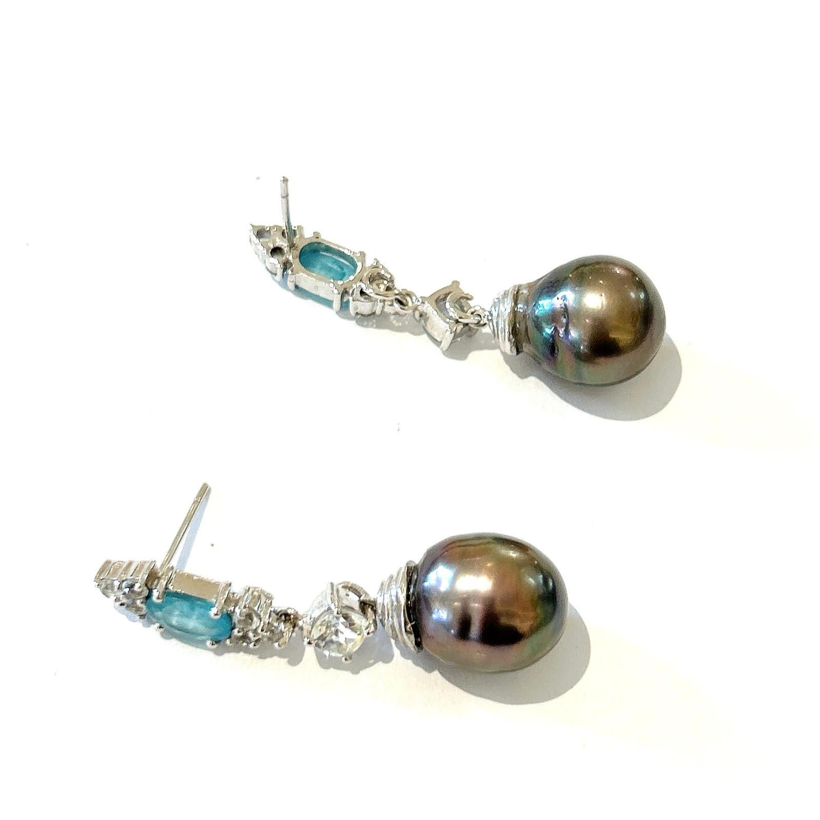 Bochic “Orient” Blue Appetite, Pearls & Topaz Earrings Set 18K Gold & Silver 

Natural Appetite - 4 carat  
Natural White Topaz  - 3 carat 
South Sea Tahiti Pearls 

The earrings from the 