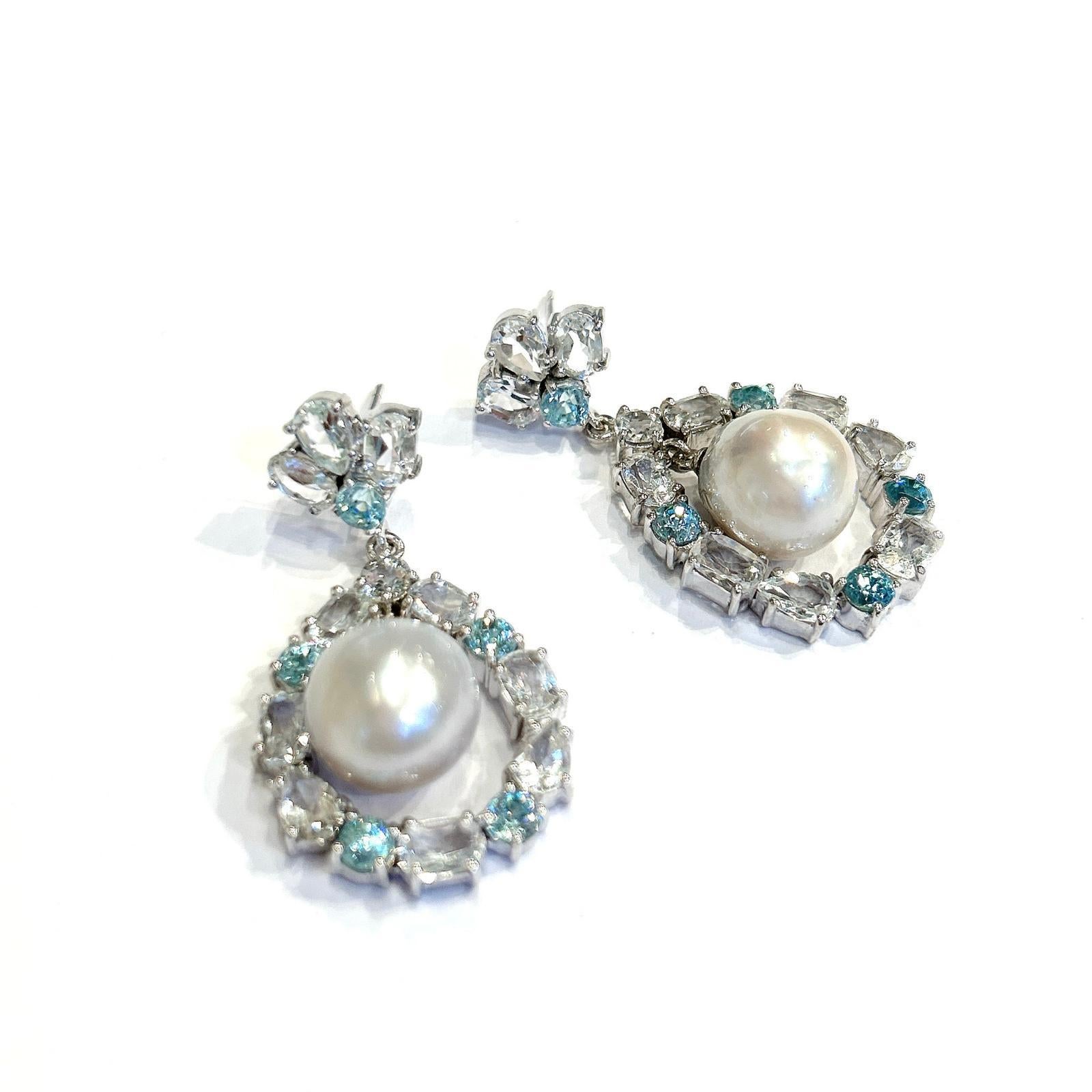 Bochic “Orient” Blue & White Topaz White Pearls Earrings Set 18K Gold & Silver In New Condition For Sale In New York, NY