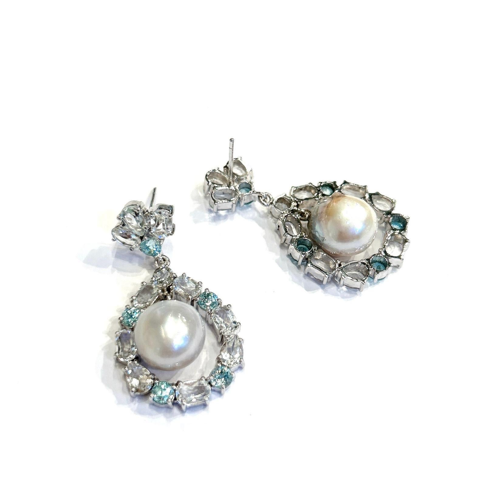 Women's or Men's Bochic “Orient” Blue & White Topaz White Pearls Earrings Set 18K Gold & Silver For Sale