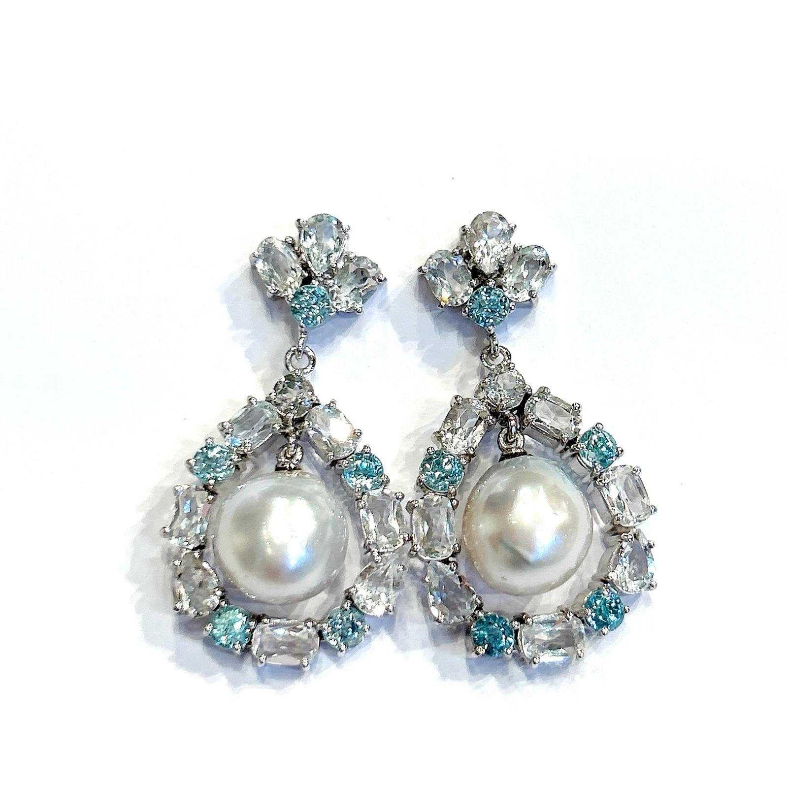Bochic “Orient” Blue & White Topaz White Pearls Earrings Set 18K Gold & Silver For Sale 1