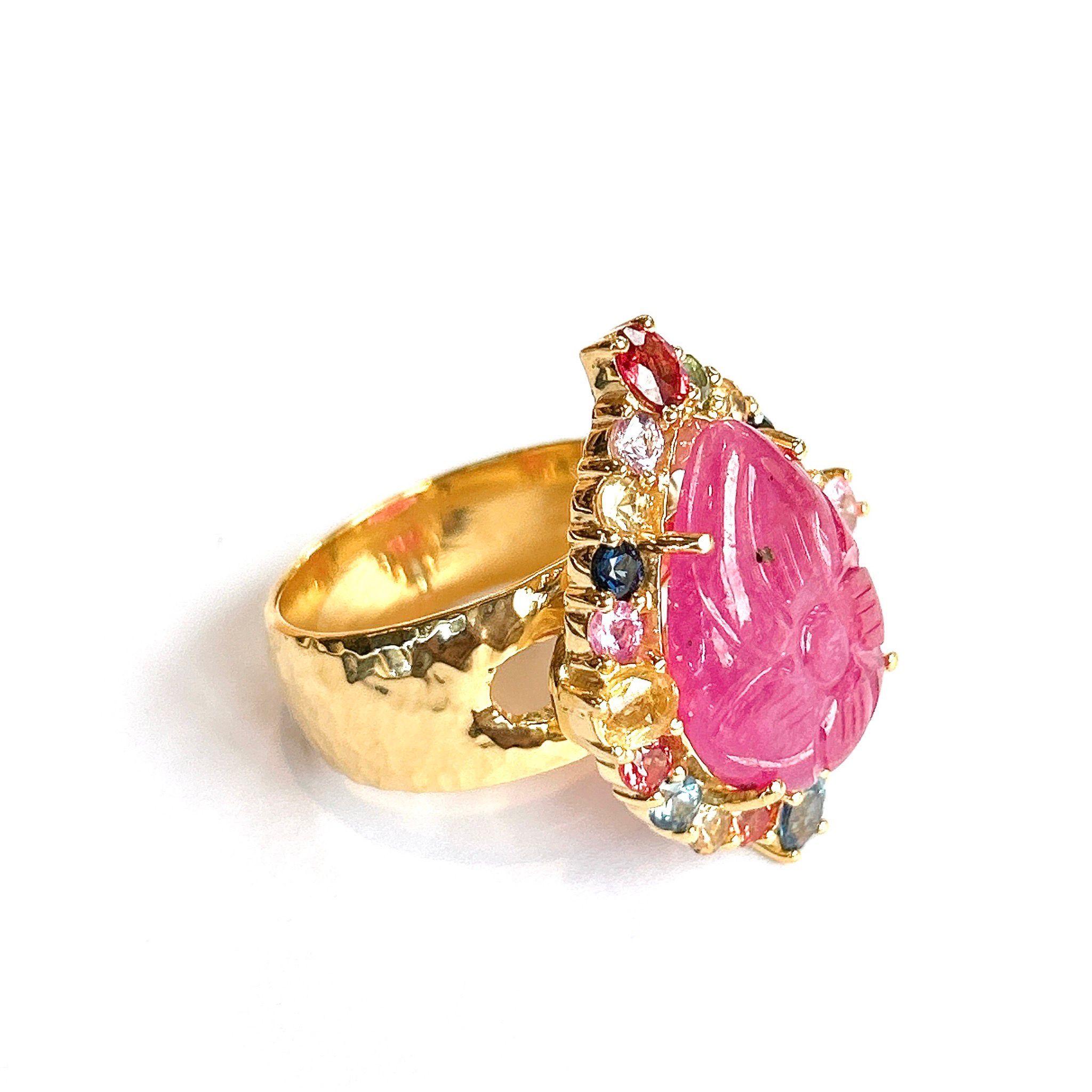 Brilliant Cut Bochic “Orient” Carved Ruby & Multi Sapphire Cluster Ring Set 18K & Silver For Sale