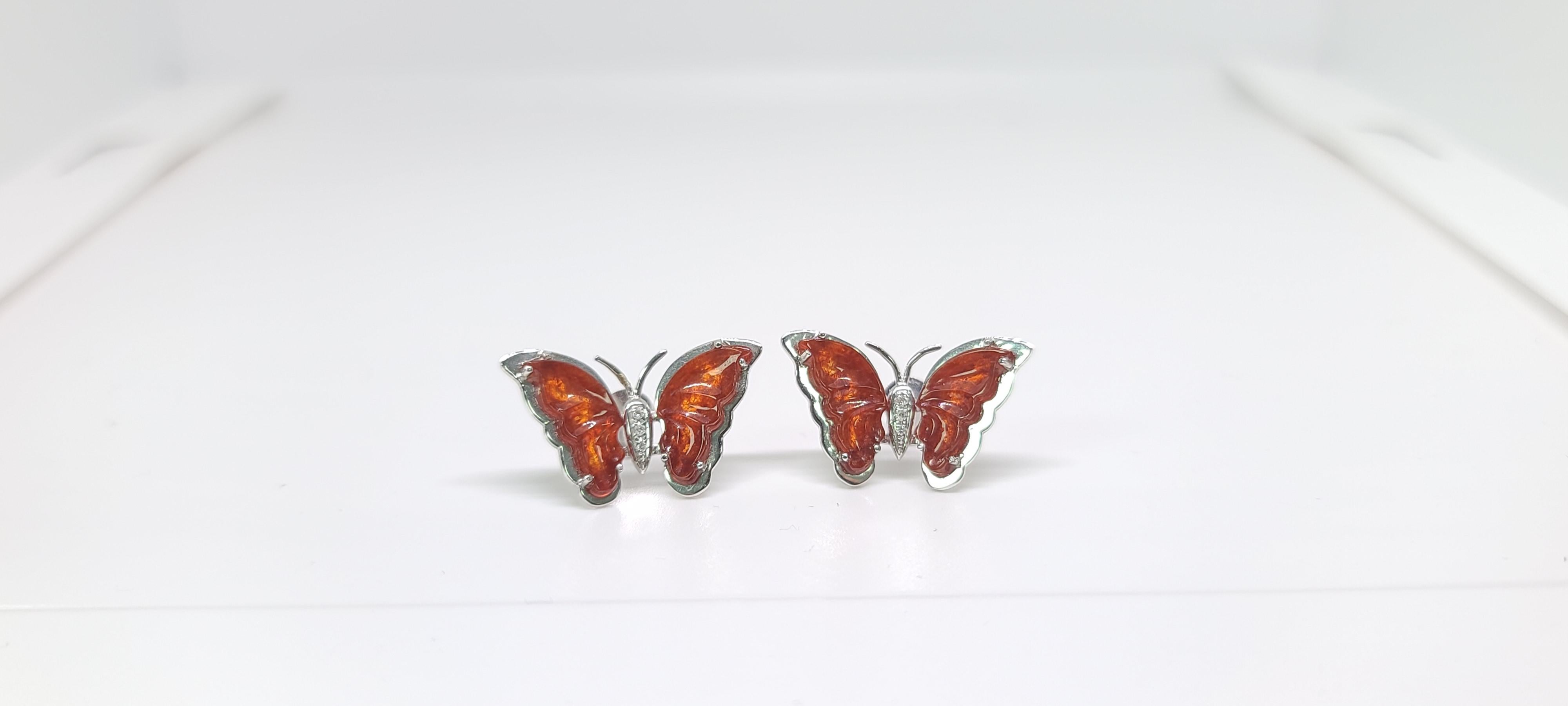Brilliant Cut Bochic “Orient” Cluster Diamond & Chocolate Jade, 18K Gold Butterfly Earrings  For Sale