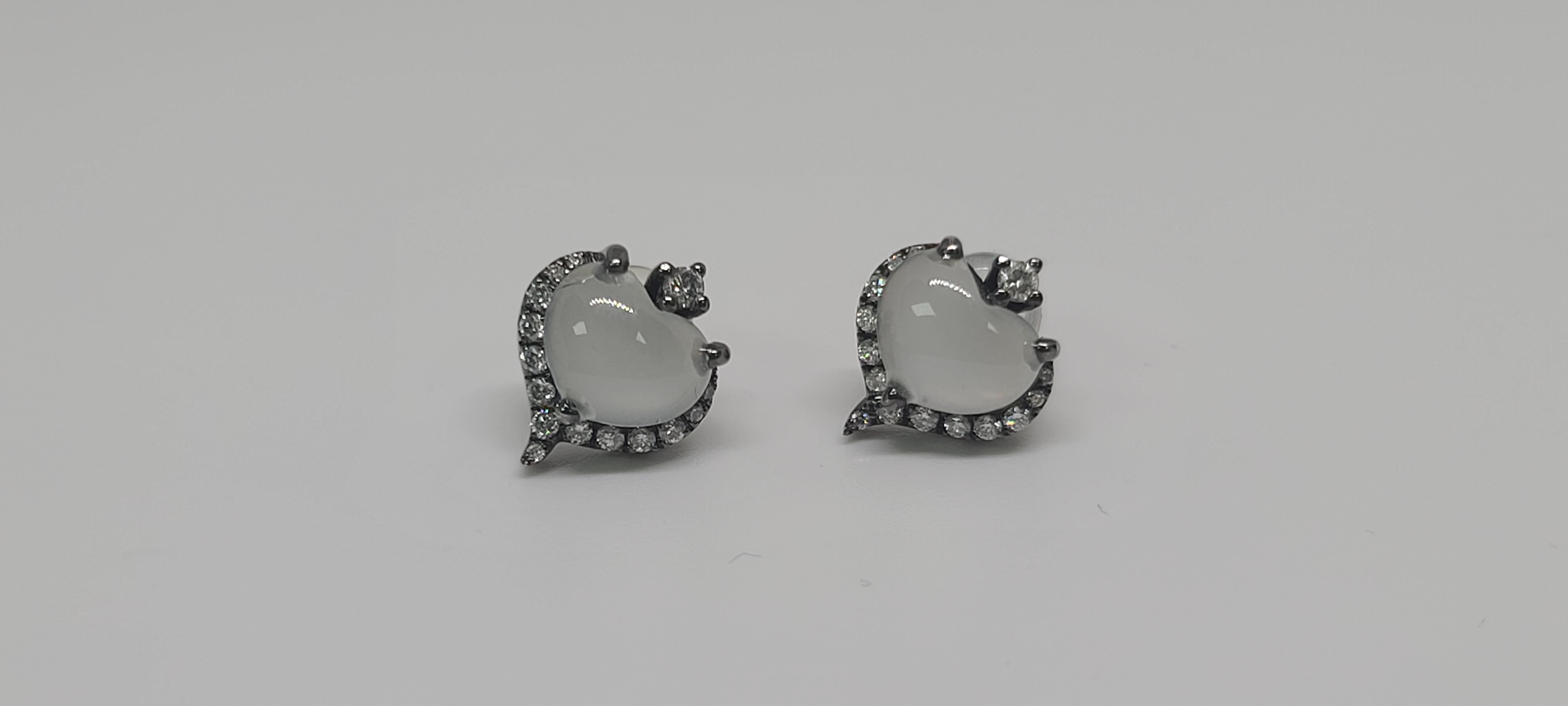 Brilliant Cut Bochic “Orient” Cluster Diamond &  Mint Jade Cabochons Earrings & Pendent Set  For Sale