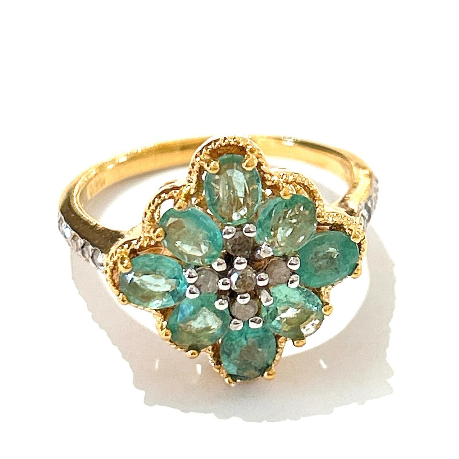 Bochic “Orient” Diamond & Emerald Vintage Cluster Ring Set  In 18K & Silver 

Single cut Gray natural diamonds  - 0.60 carat 
Oval cut green natural emeralds - 3 carats 

This Ring is from the 