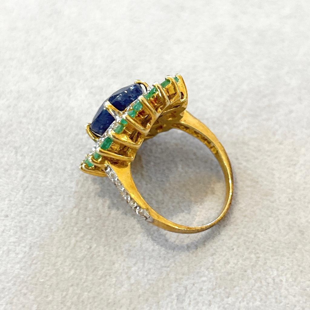 Brilliant Cut Bochic “Orient” Emerald, Sapphire & Diamond  Ring Set In 18K Gold & Silver For Sale