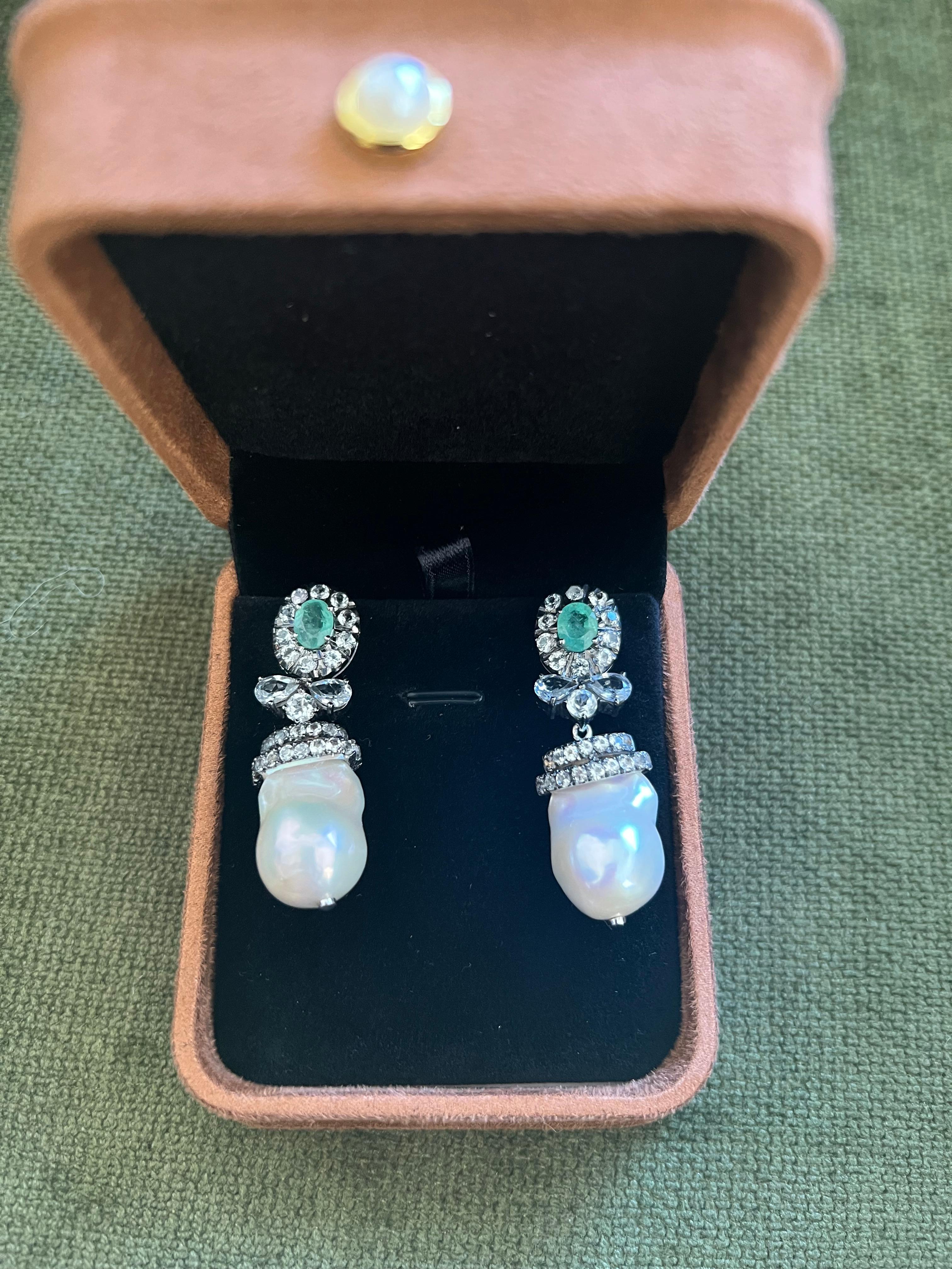 Bochic “Orient” Emerald, Topaz & White Pearls Earrings Set 18K Gold&Silver For Sale 8