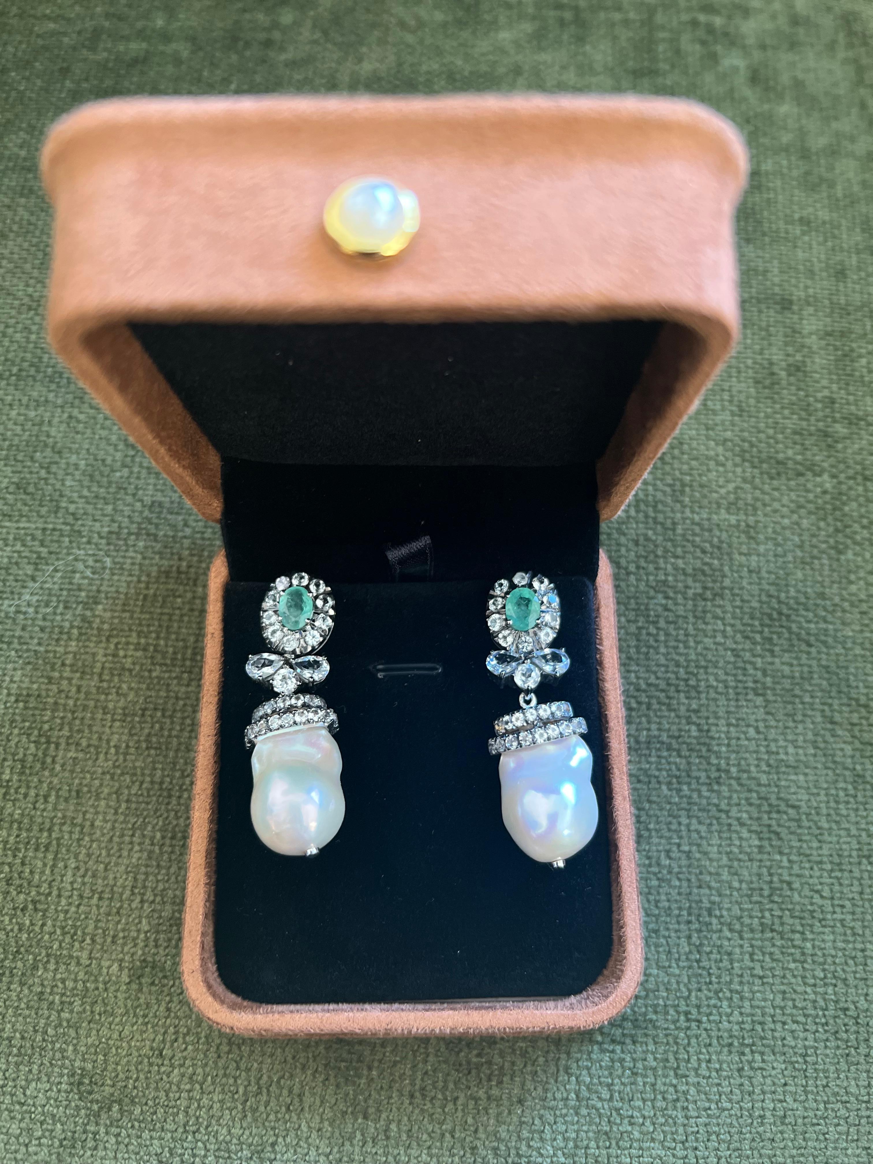 Bochic “Orient” Emerald, Topaz & White Pearls Earrings Set 18K Gold&Silver For Sale 10