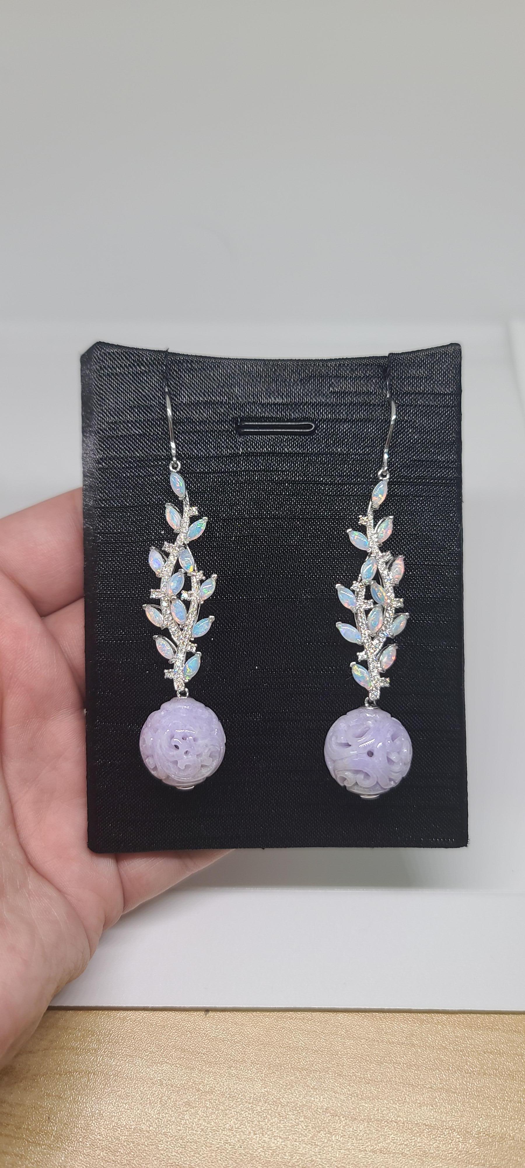 Bochic “Orient” Flower Leaf Diamond & Lilac Jade Drop Earrings Set In 18K Gold  In New Condition For Sale In New York, NY