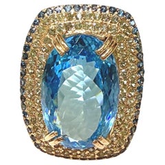 Bochic Orient Cocktailring aus 18 Karat Gold und Silber mit grünem und blauem Saphir, Topas