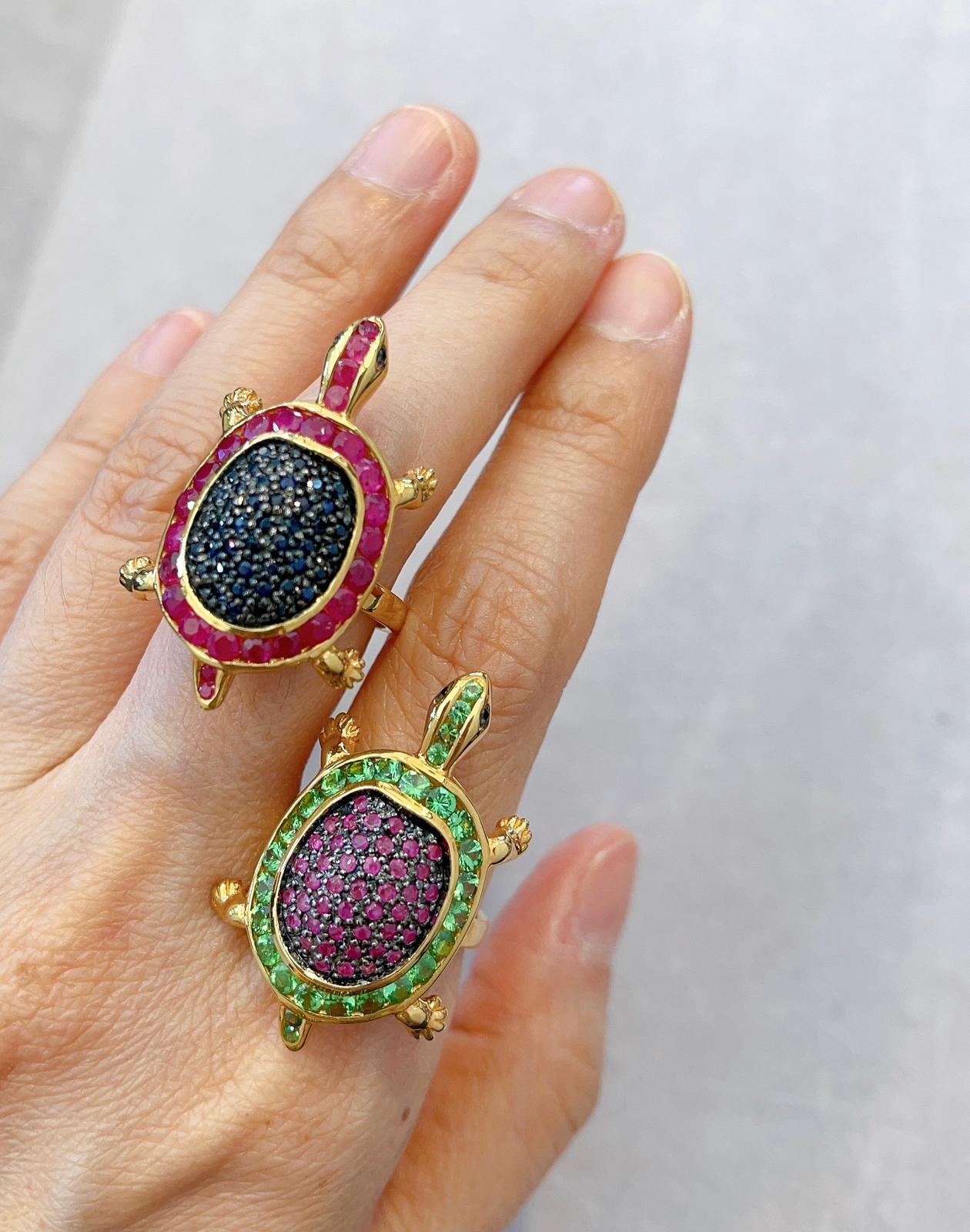 Anello da cocktail con smeraldo verde e zaffiro rosa 