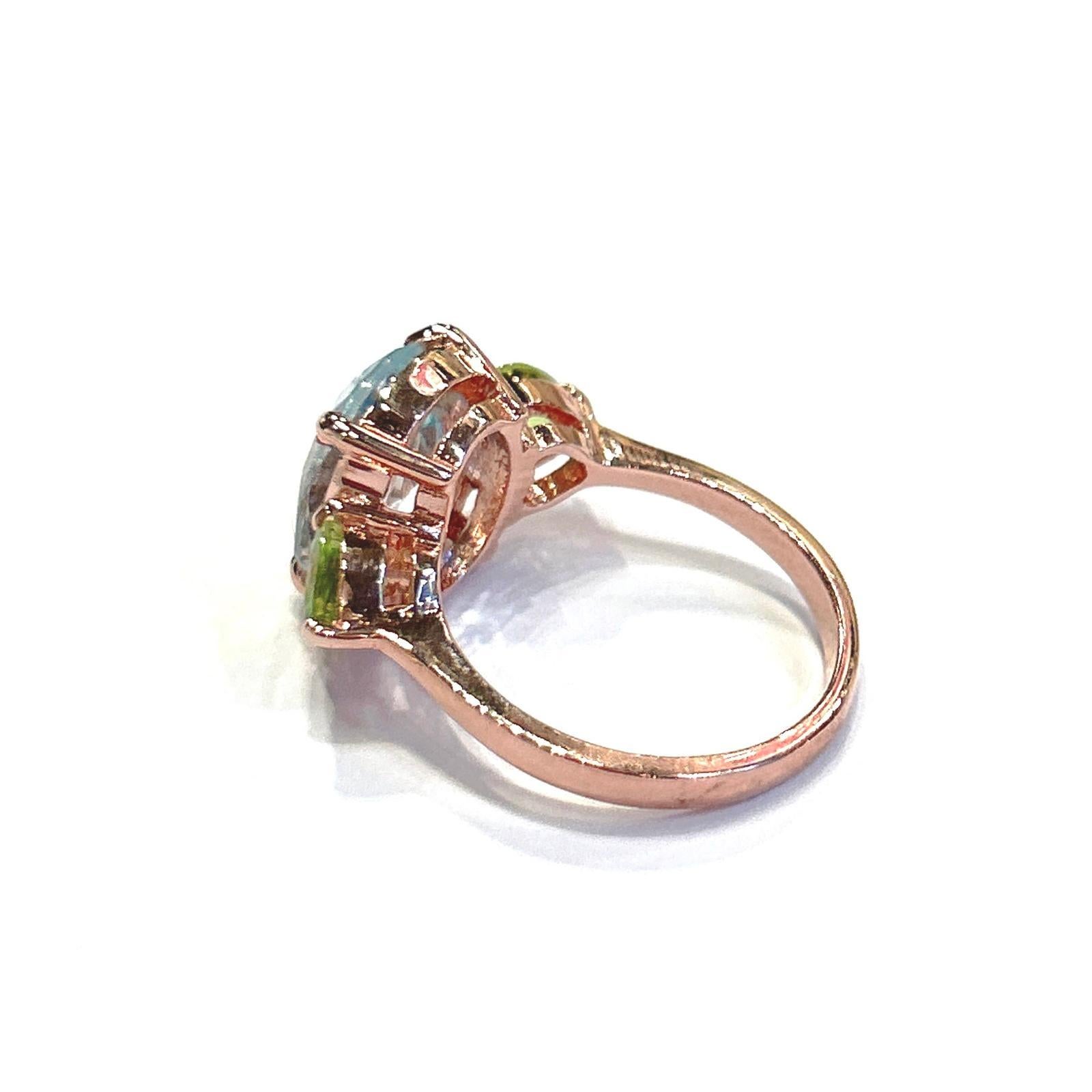 Oval Cut Bochic “Orient” Green Peridot & Oval Blue Topaz Ring Set In 18K Gold & Silver For Sale