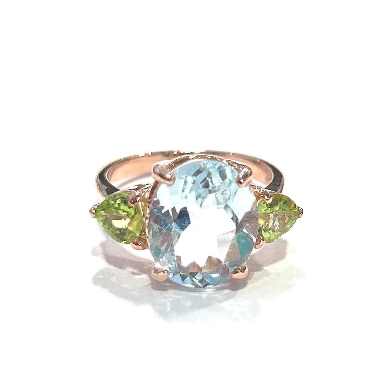 Bochic “Orient” Green Peridot & Oval Blue Topaz Ring Set In 18K Gold & Silver For Sale 1