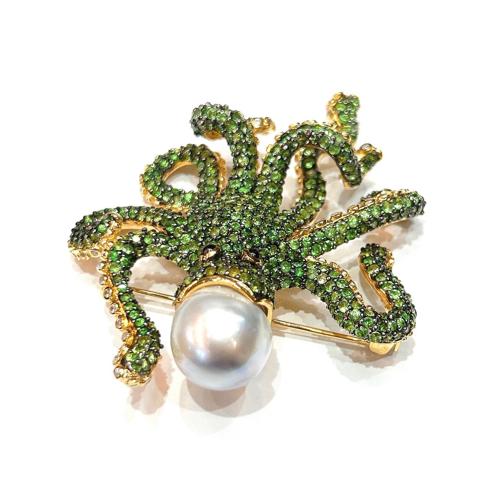 Belle Époque Bochic “Orient” Green Tsavorite & South Sea Pearl Brooch Set 18K Gold & Silver For Sale