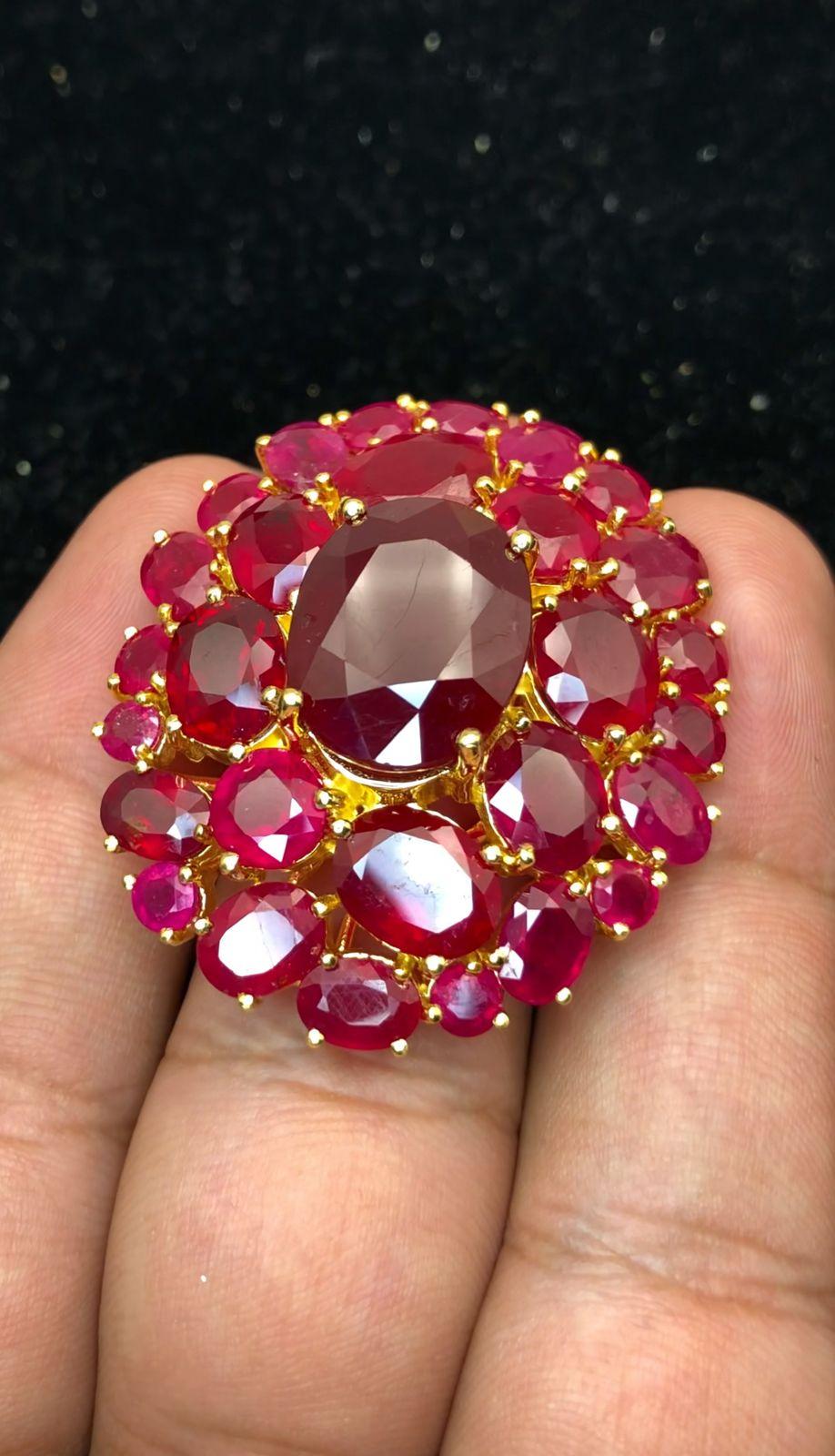 Women's or Men's Bochic “Orient” Natural Ruby 40 Carats Ring Set In 18K Gold & Silver For Sale