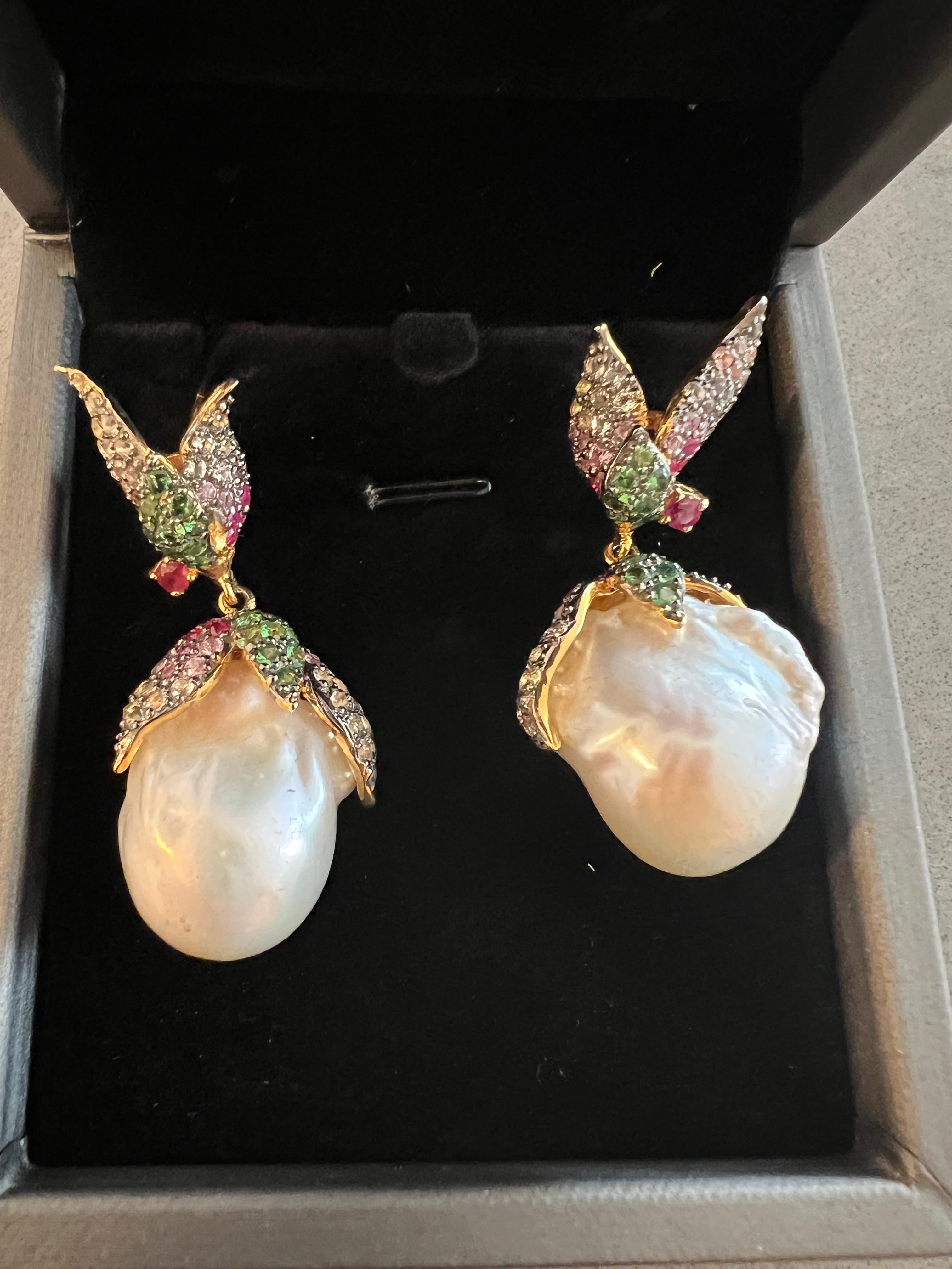 Bochic “Orient” Multi Color Sapphire & South Sea Pearl Earrings 18K Gold&Silver For Sale 5
