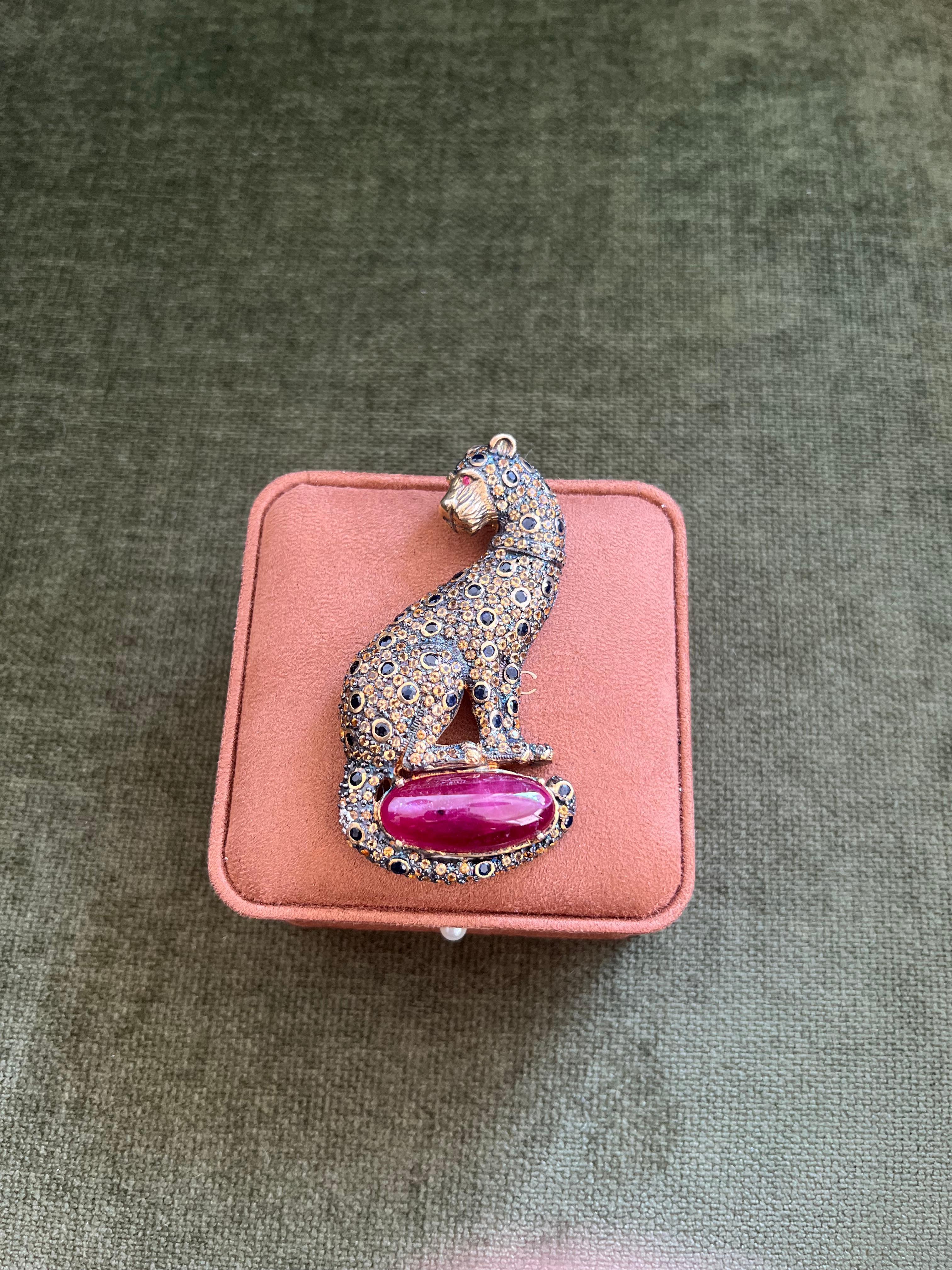 Bochic “Orient” Multi Sapphire & Center Ruby Brooch or Pendent Set In 18K Gold & For Sale 8