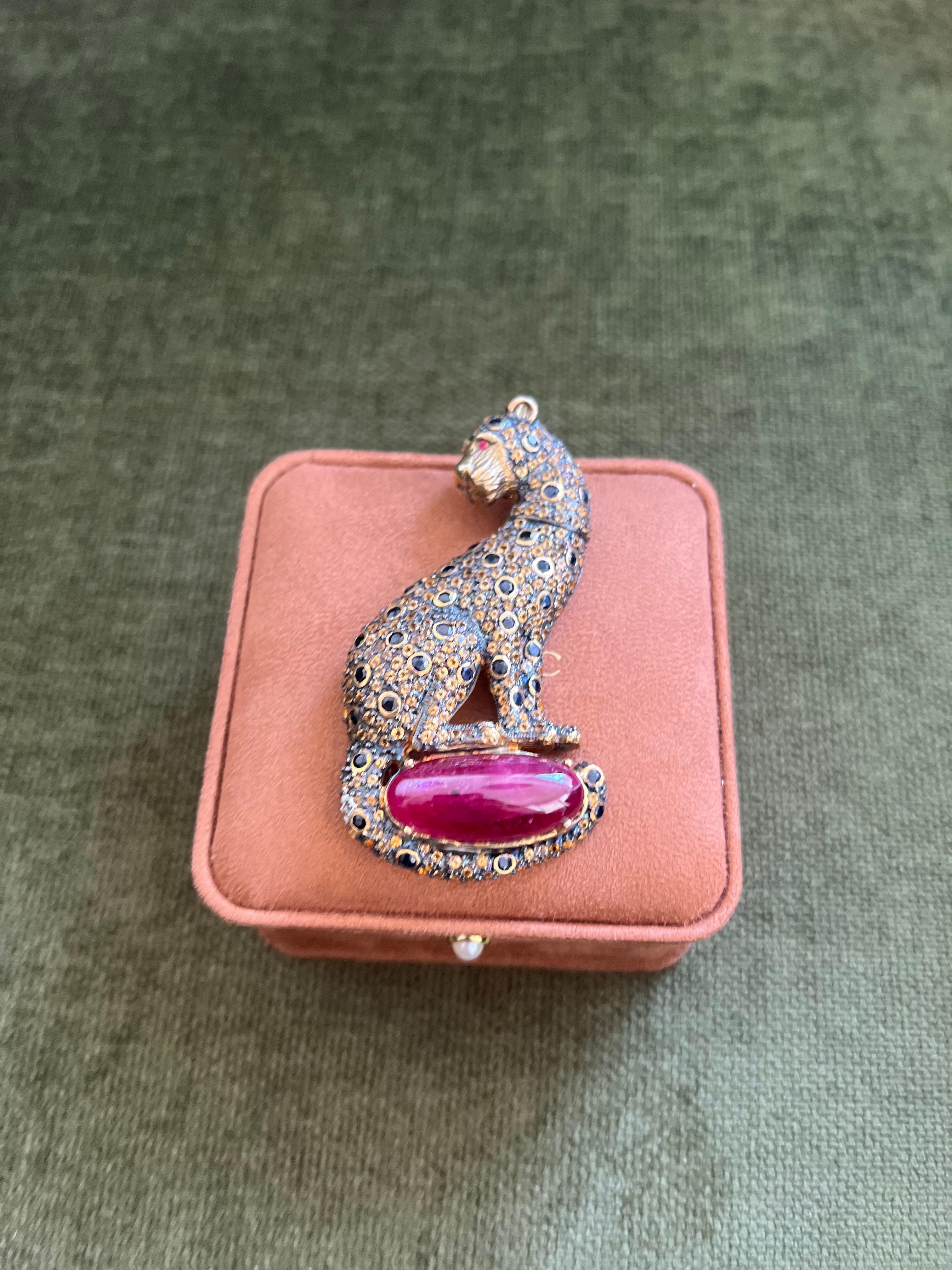 Bochic “Orient” Multi Sapphire & Center Ruby Brooch or Pendent Set In 18K Gold & For Sale 2