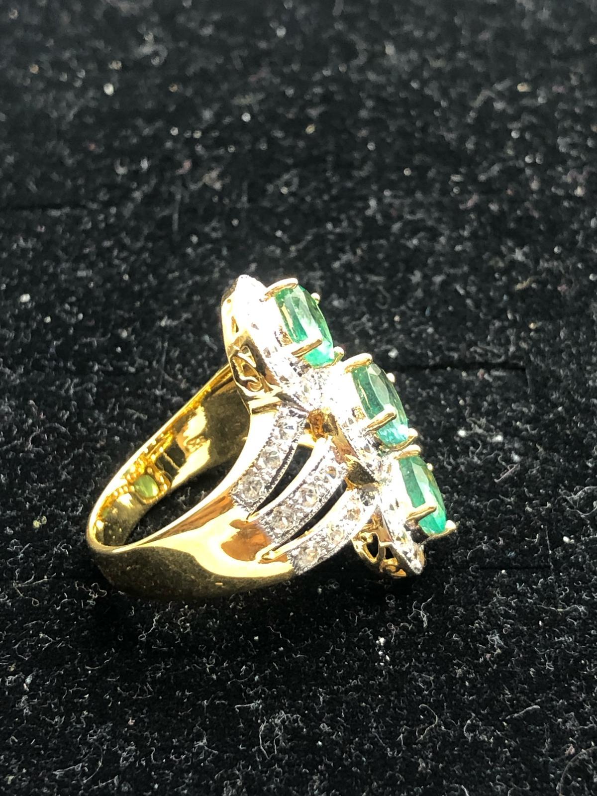 Bochic “Orient” Natural Emerald & Topaz Cocktail Ring Set In 18K Gold & Silver For Sale 4
