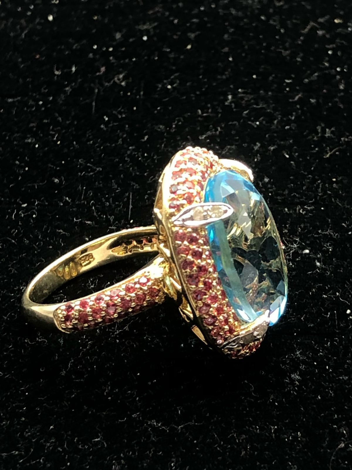 Bochic “Orient” Natural Ruby & Blue Topaz Ring Set In 18K Gold & Silver For Sale 2