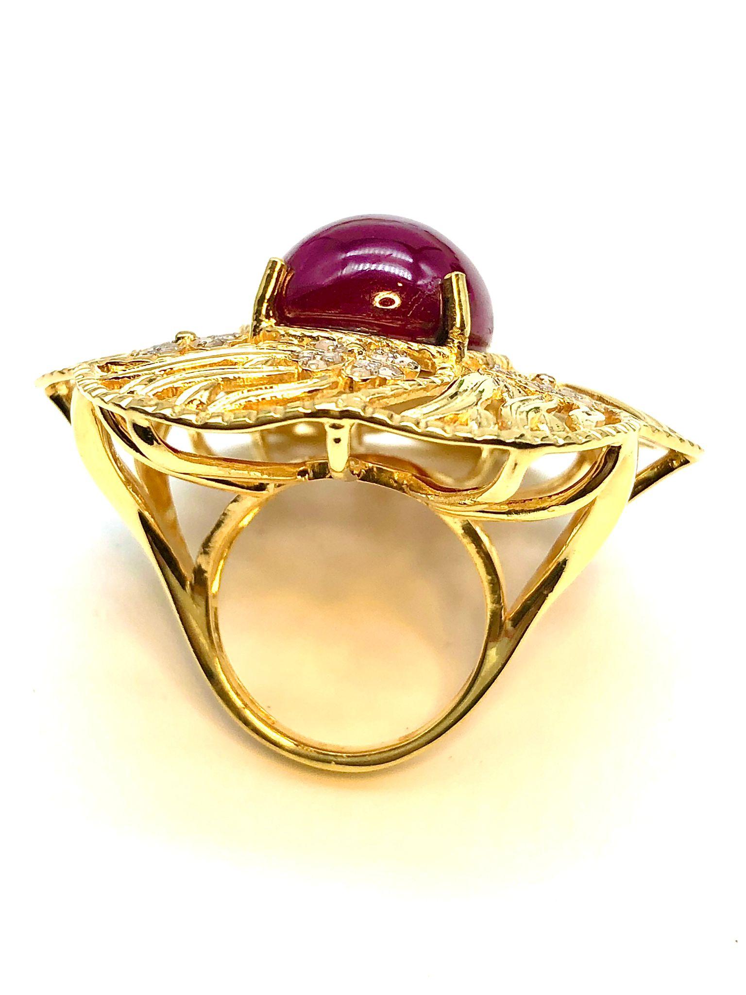 Barocco Anello da cocktail con rubino naturale e diamanti 