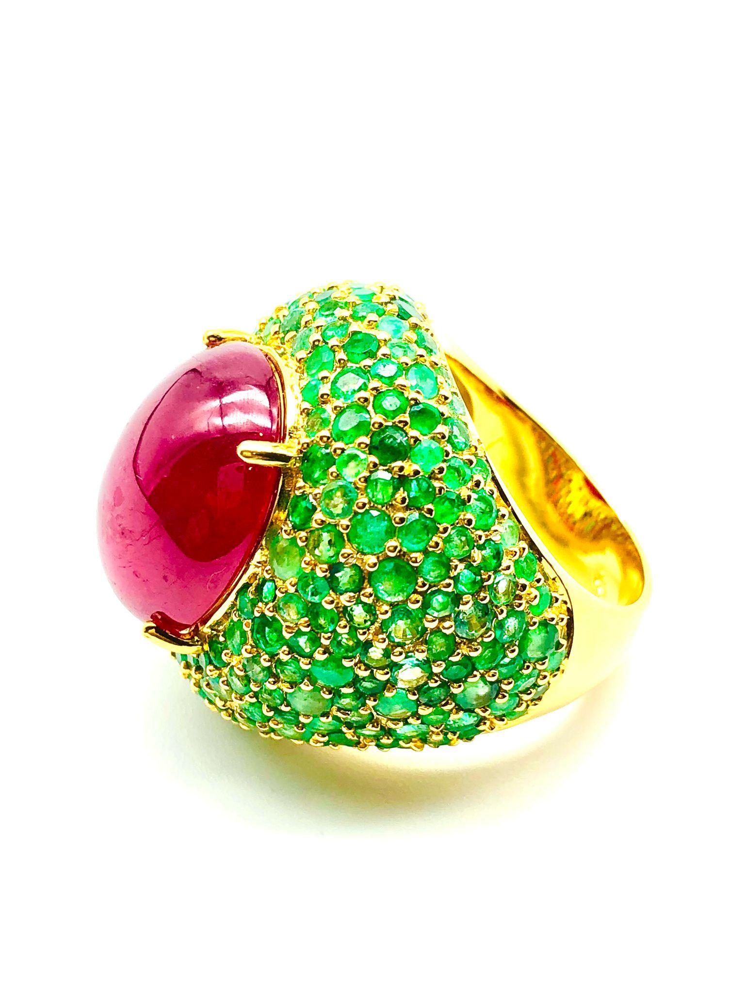 Bochic “Orient” Natural Ruby & Emerald Cocktail Ring Set In 18K Gold & Silver In New Condition For Sale In New York, NY