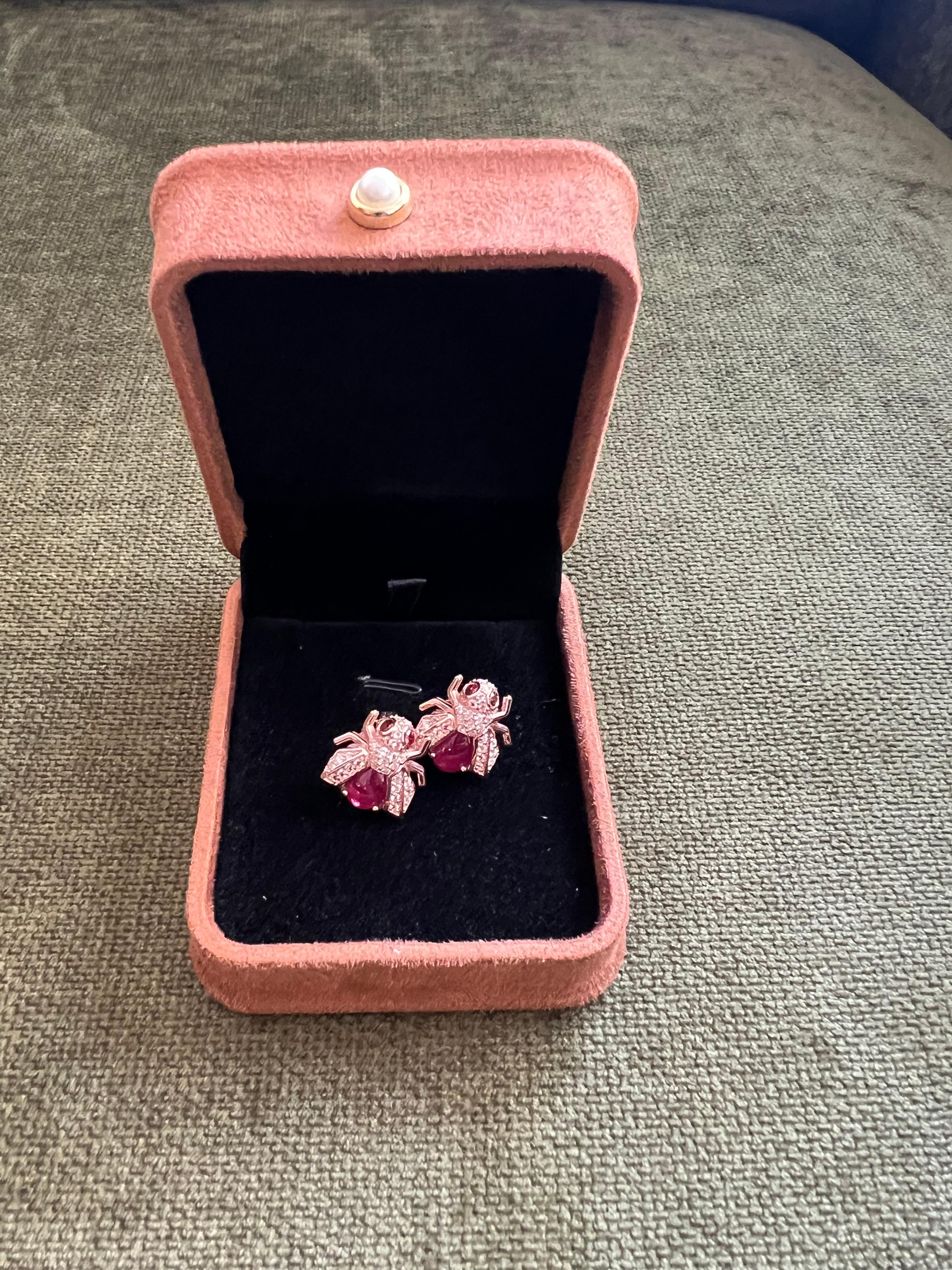 Bochic “Orient” Natural Ruby & Topaz Earrings Set In 18K Yellow Gold & Silver In New Condition For Sale In New York, NY