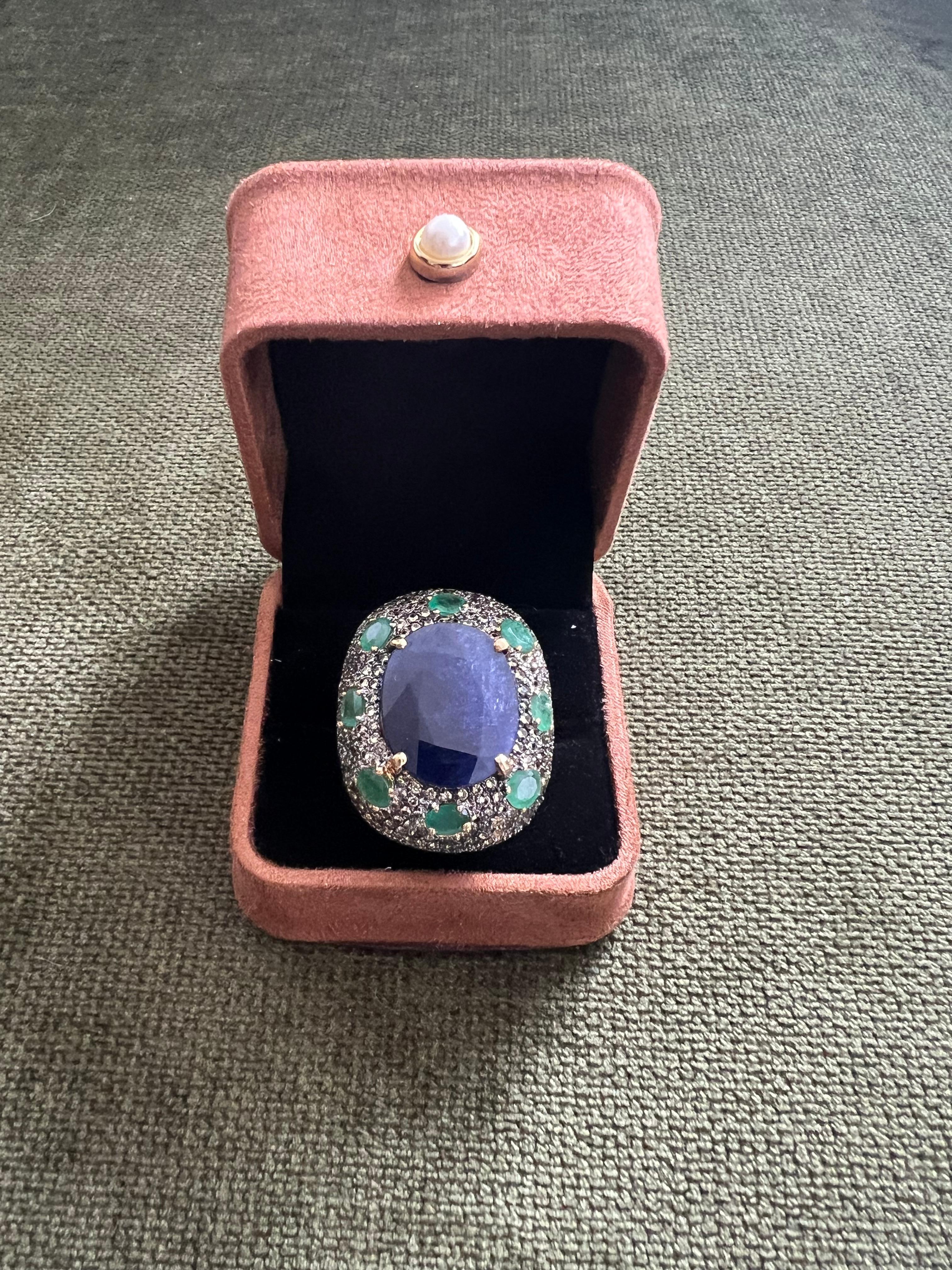 Taille ovale Bochic “Orient” Natural Sapphire & Emerald Ring Set In 18K Gold & Silver en vente