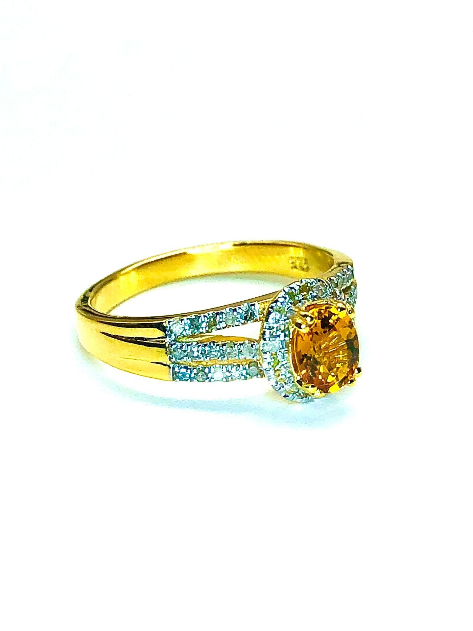 Bague Bochic Orient en or et argent 18 carats, saphir jaune naturel et diamants Unisexe en vente