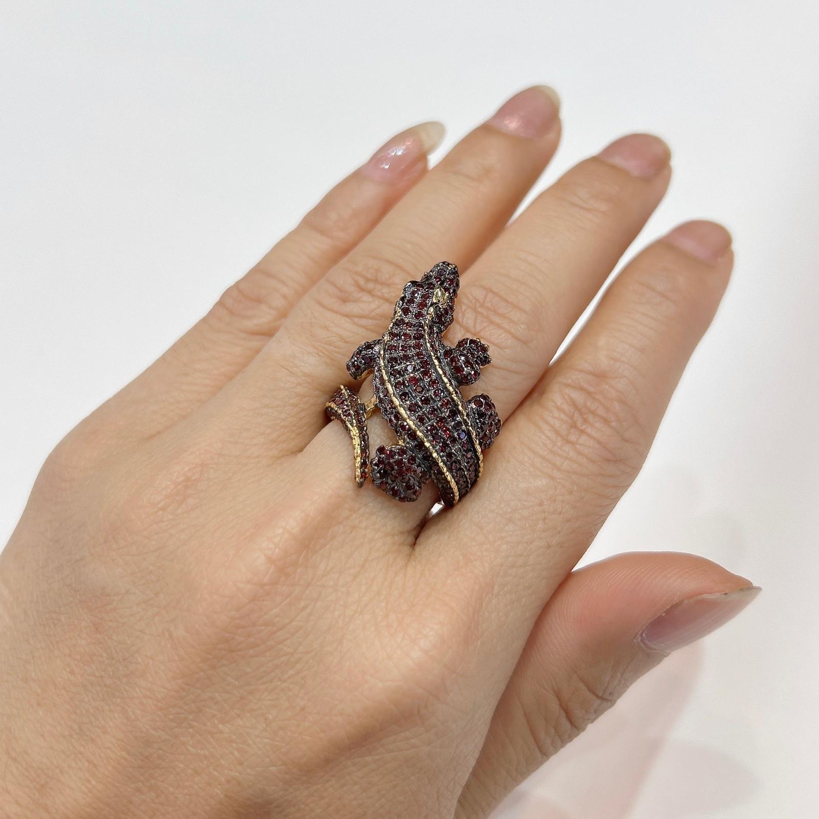 Brilliant Cut Bochic “Orient” Neoclassical Crocodile Red Garnet Ring Set 18K Gold & Silver For Sale