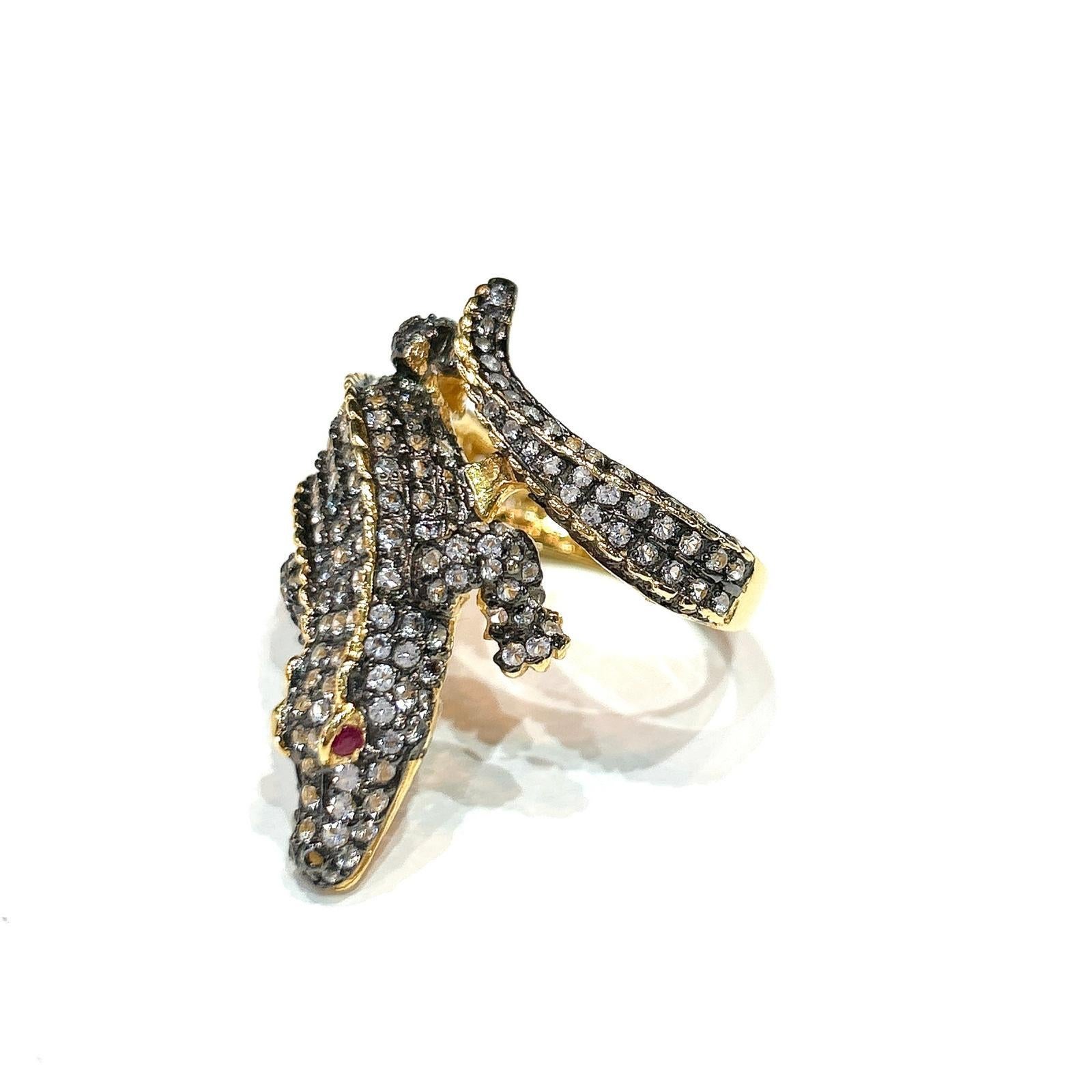 Brilliant Cut Bochic “Orient” Neoclassical Crocodile White Topaz Ring Set 18K Gold & Silver For Sale