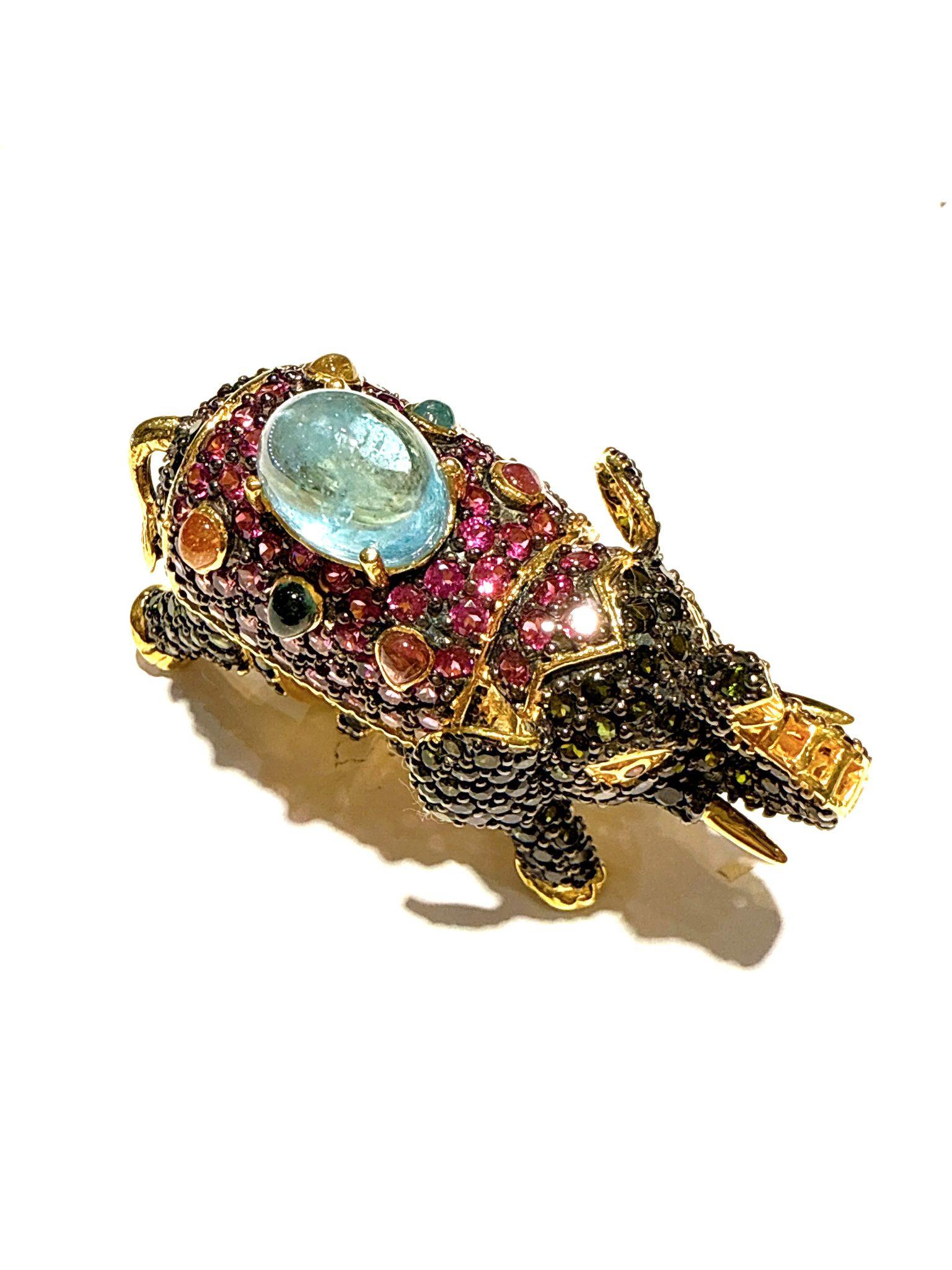 Bochic “Orient” Neoclassical Elephant Sapphire & Aquamarine Ring Set 18K Gold For Sale 9