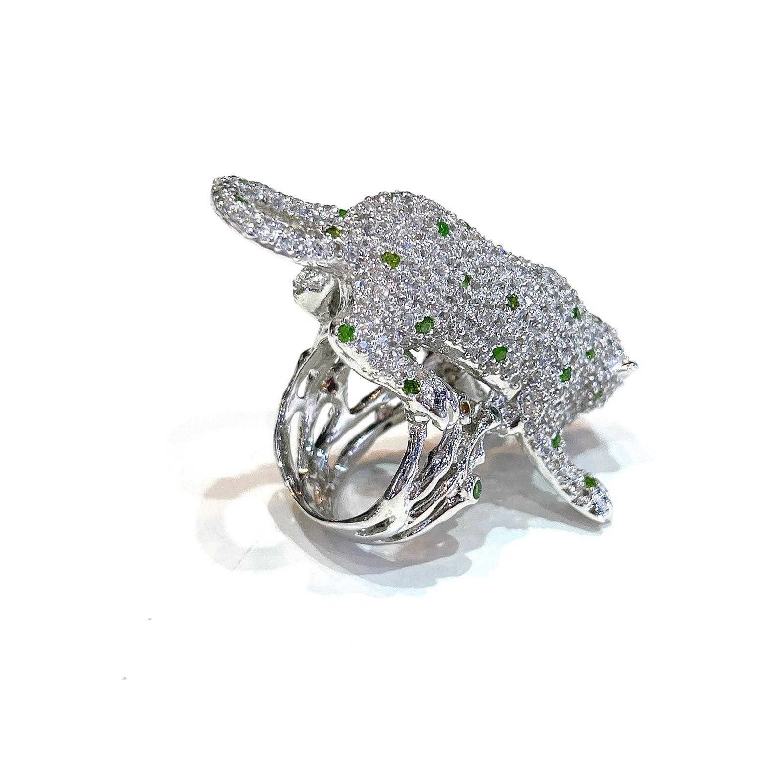 Bochic “Orient” Panthere Emerald & Sapphire Ring Set In 18K White Gold & Silver

Fantastic Oriental-style ring inspired by CARTIER Iconic Neoclassical “Panthere” Collection

Natural White Topaz  - 6 carats 
Natural Emerald  - 1 carats
Natural Fancy