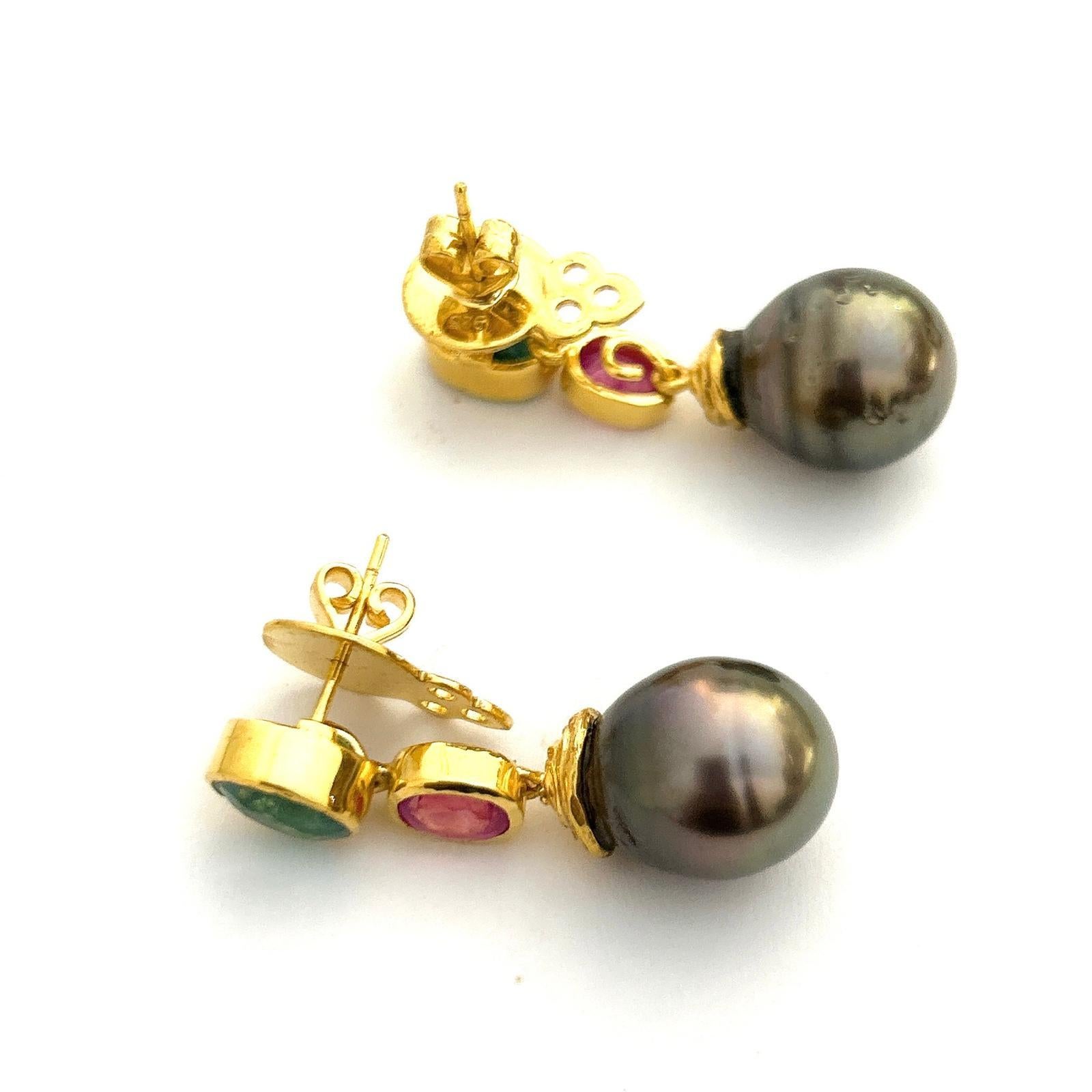 Brilliant Cut Bochic “Orient” Pearl, Red Ruby & Blue Apatite Earrings Set 18K Gold & Silver For Sale