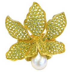 Bochic Orient Peridot & Perle Cocktail-Ring in 18 Karat Gold & Silber gefasst