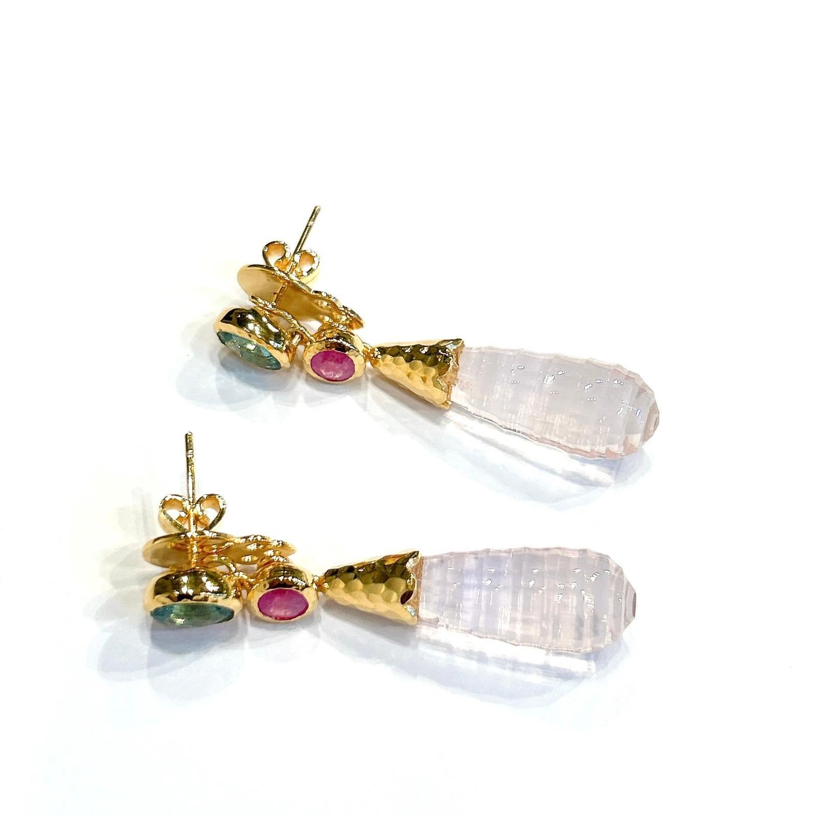 Bochic Orient Ohrringe aus 18 Karat Gold und Silber mit rosa Quarz, Topas und rosa Rubin (Barock) im Angebot
