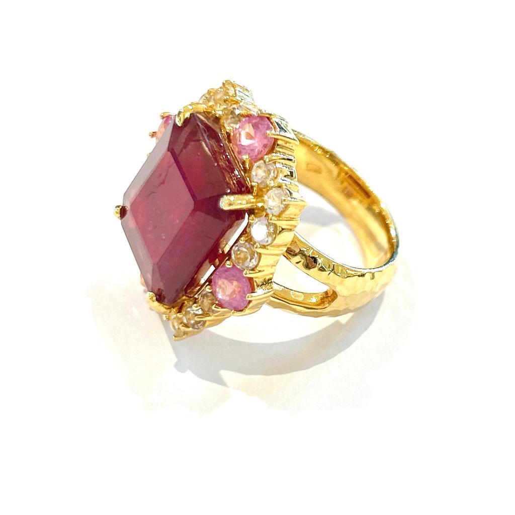 Baroque Bochic “Orient” Red Ruby & Multi Sapphire Cocktail Ring Set 18K Gold & Silver  For Sale